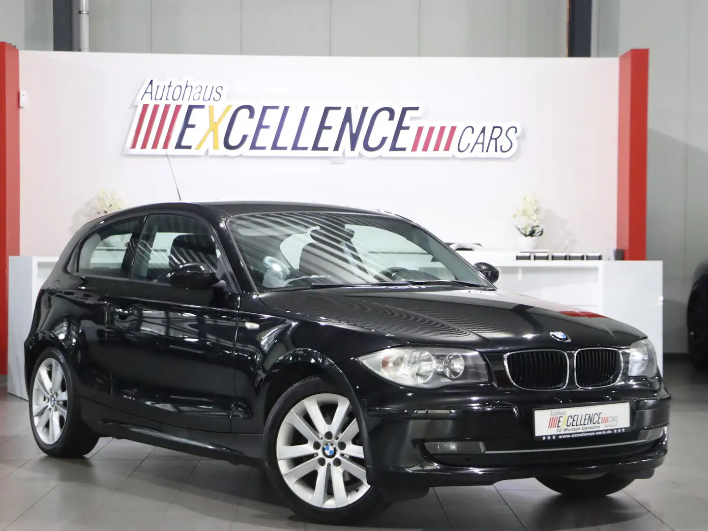 BMW 116 116i ADVANTAGE / 2.HAND / 3-TÜRER / KLIMA / SHZ Schwarz - 1