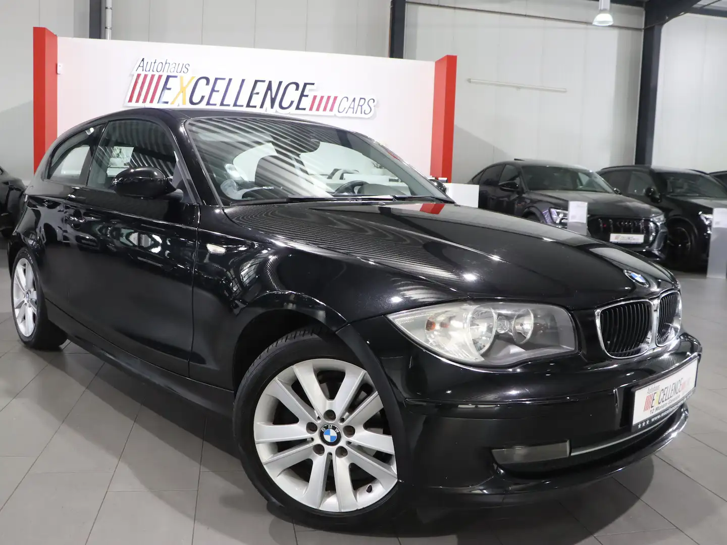 BMW 116 116i ADVANTAGE / 2.HAND / 3-TÜRER / KLIMA / SHZ Schwarz - 2