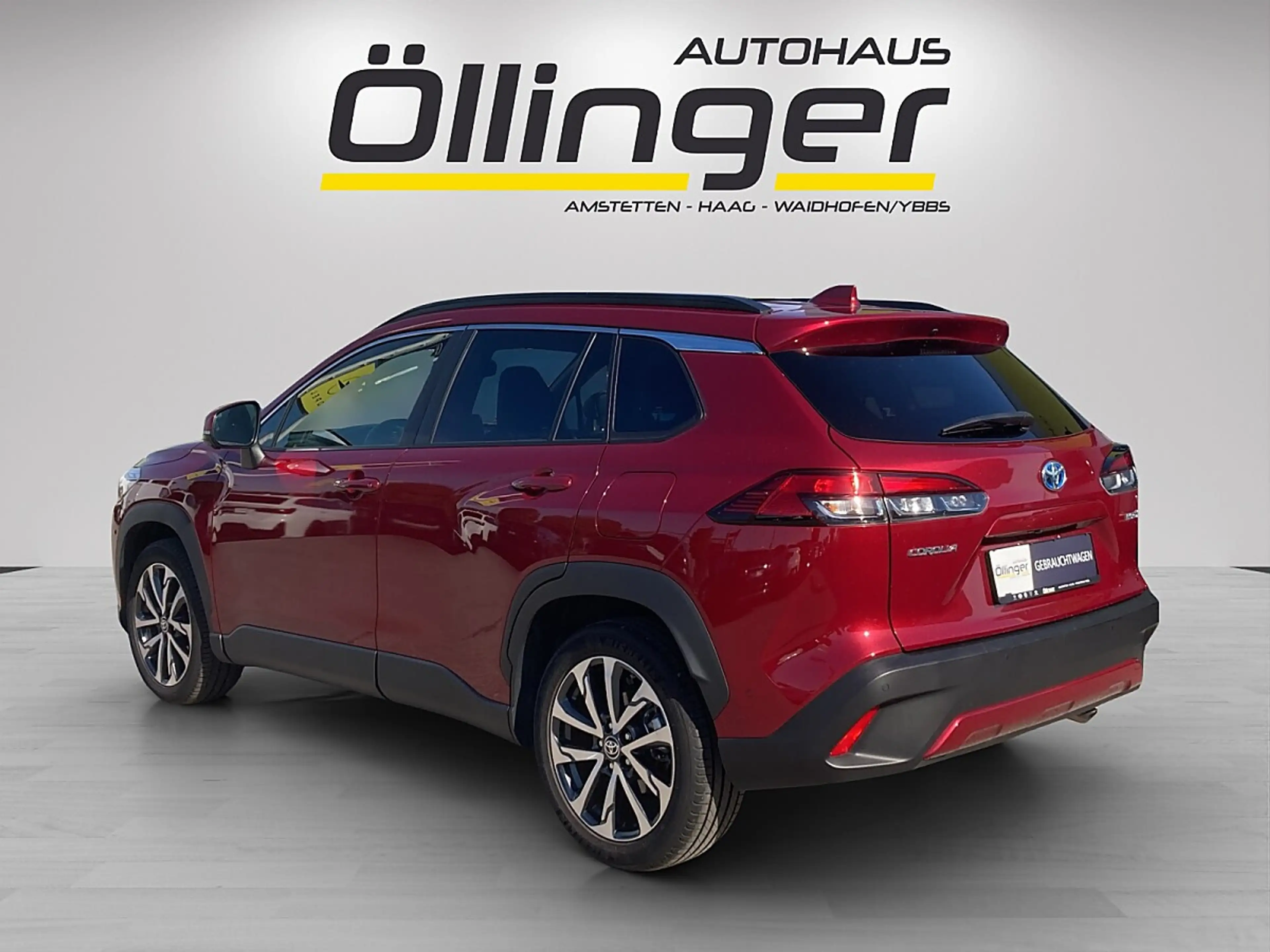 Toyota Corolla Cross 2,0 Hybrid Lounge 2WD — photo 4