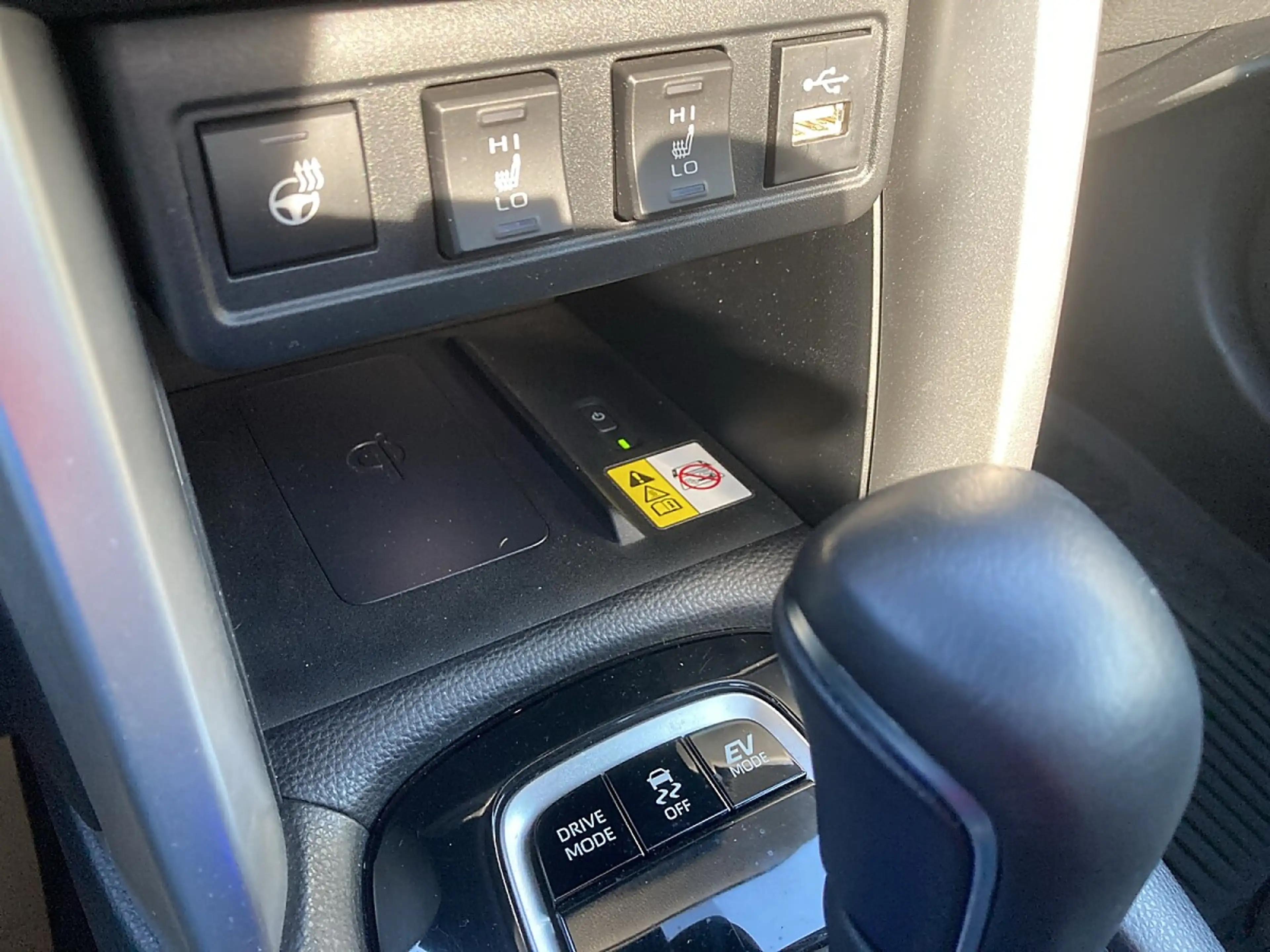 Toyota Corolla Cross 2,0 Hybrid Lounge 2WD — photo 11