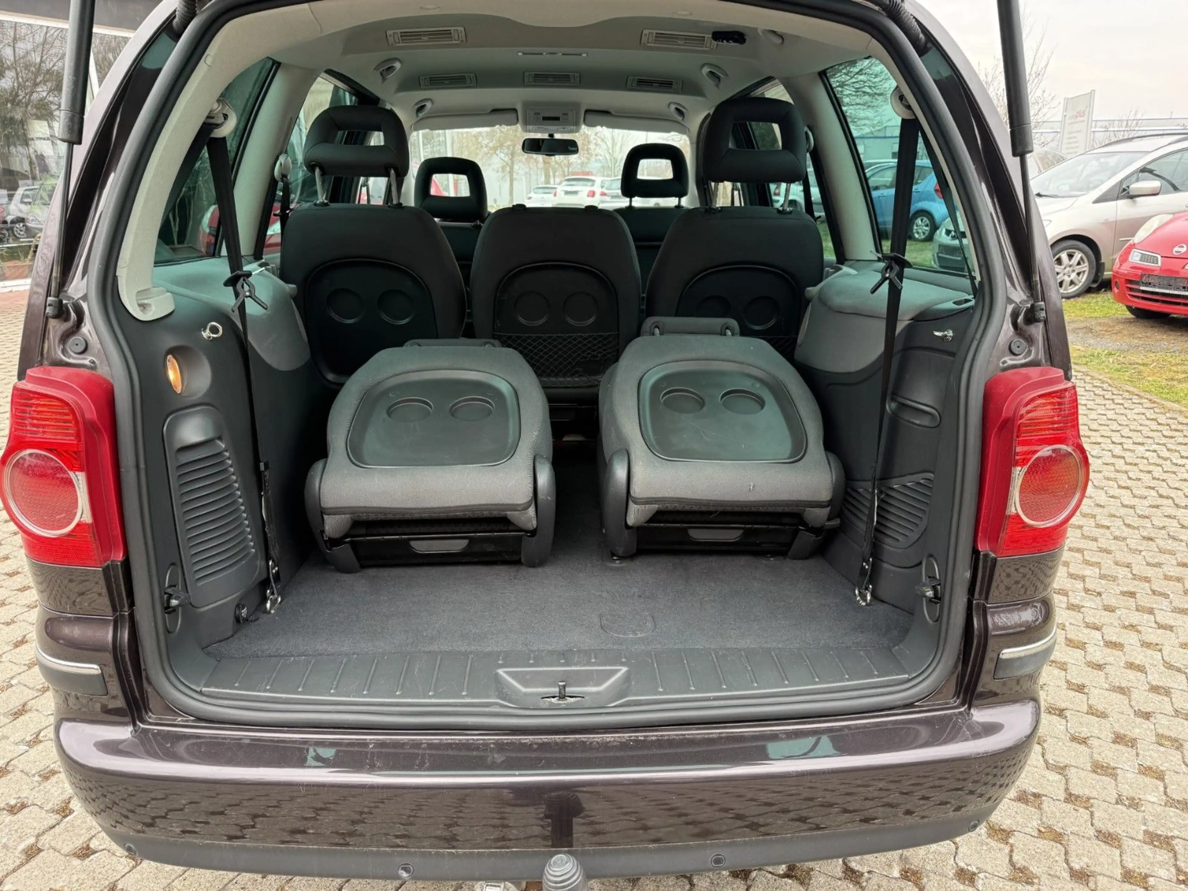 Volkswagen Sharan Freestyle — photo 6