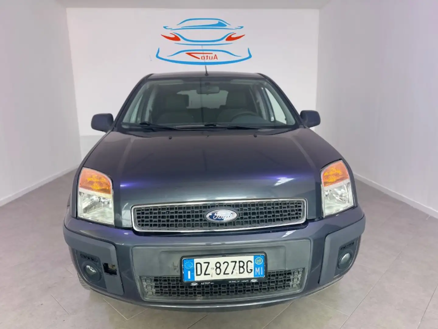 Ford Fusion UAV 1.6 16V 5p. Grey - 1