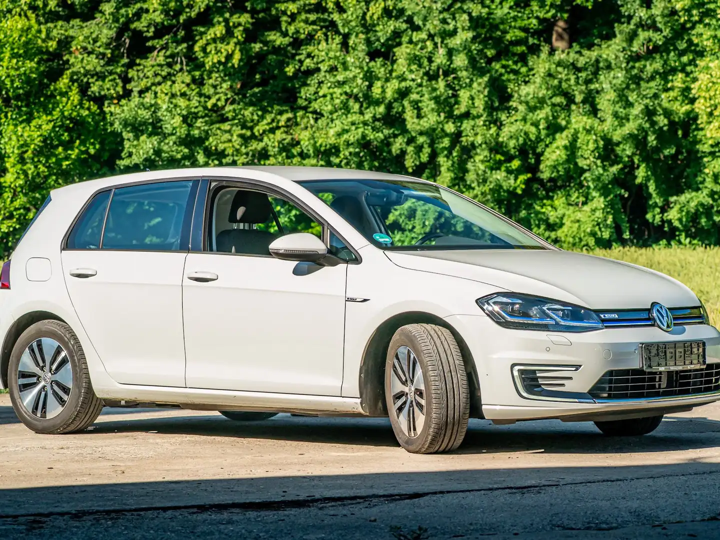 Volkswagen Golf VW e-Golf 2019: Gepflegt wie neu - 20tkm! Weiß - 1