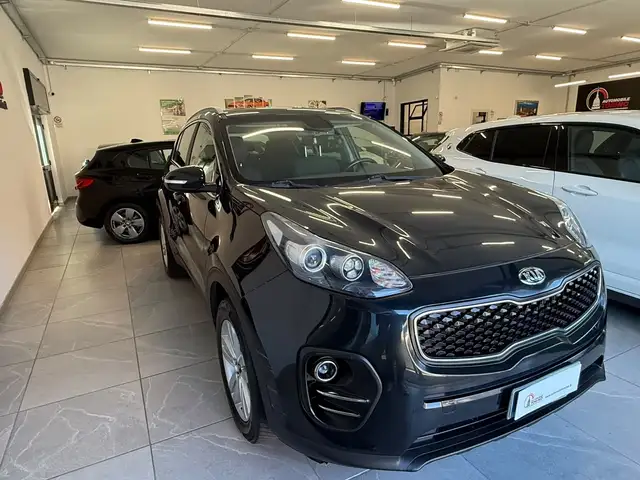 Kia Sportage view 3