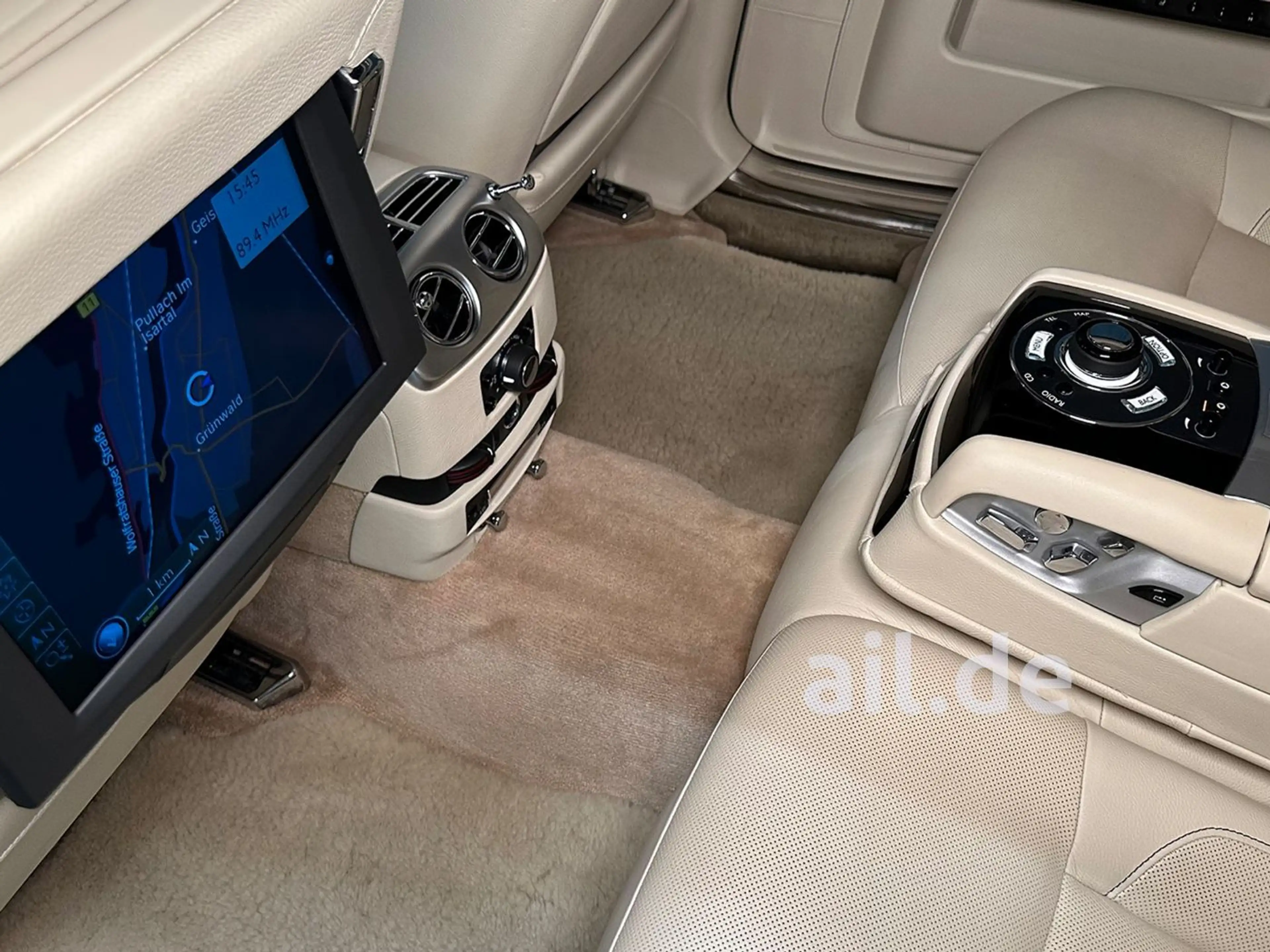 Rolls-Royce Ghost EWB 6.6 V12 Automatik — photo 8