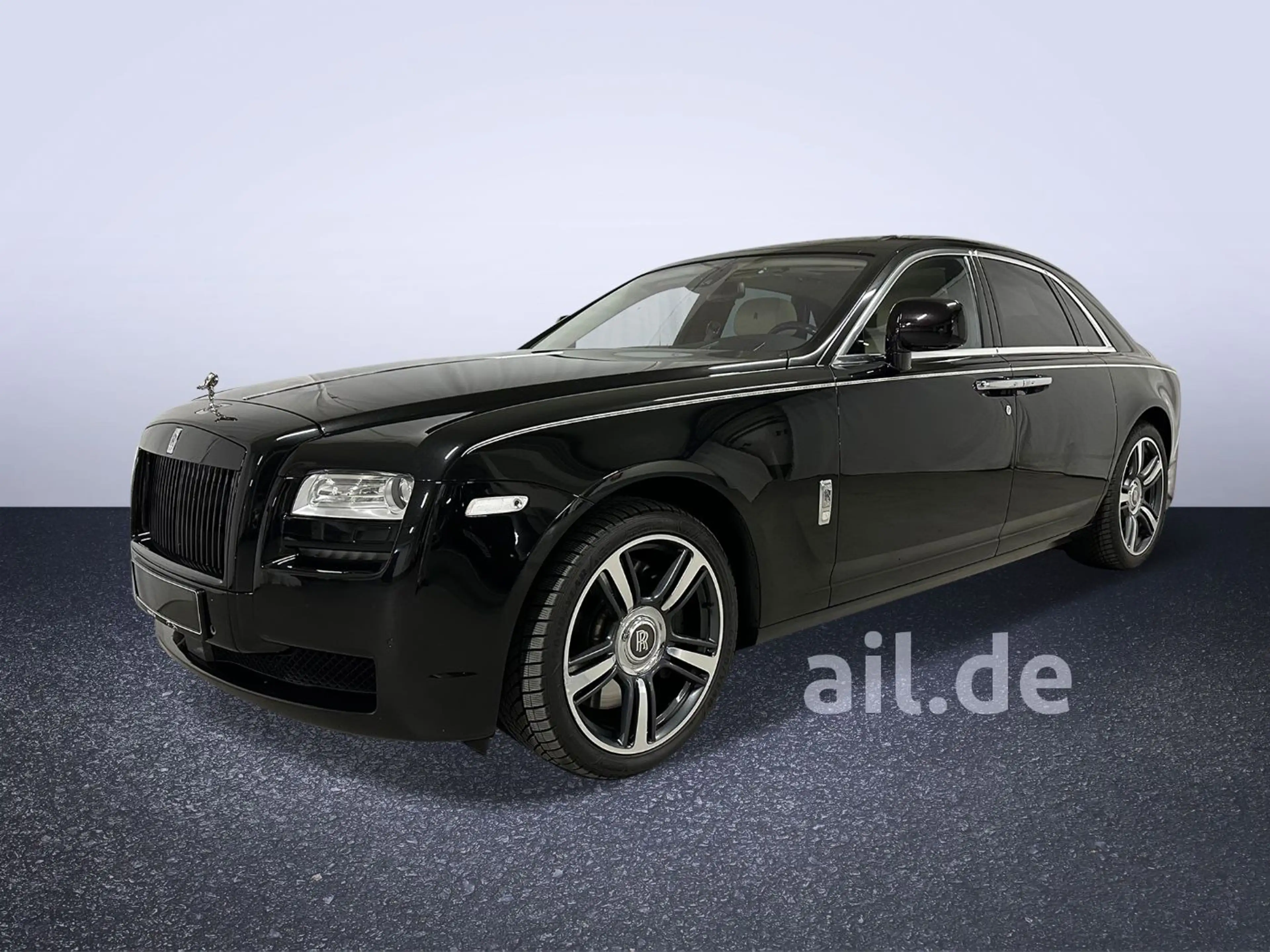 Rolls-Royce Ghost EWB 6.6 V12 Automatik — photo 15