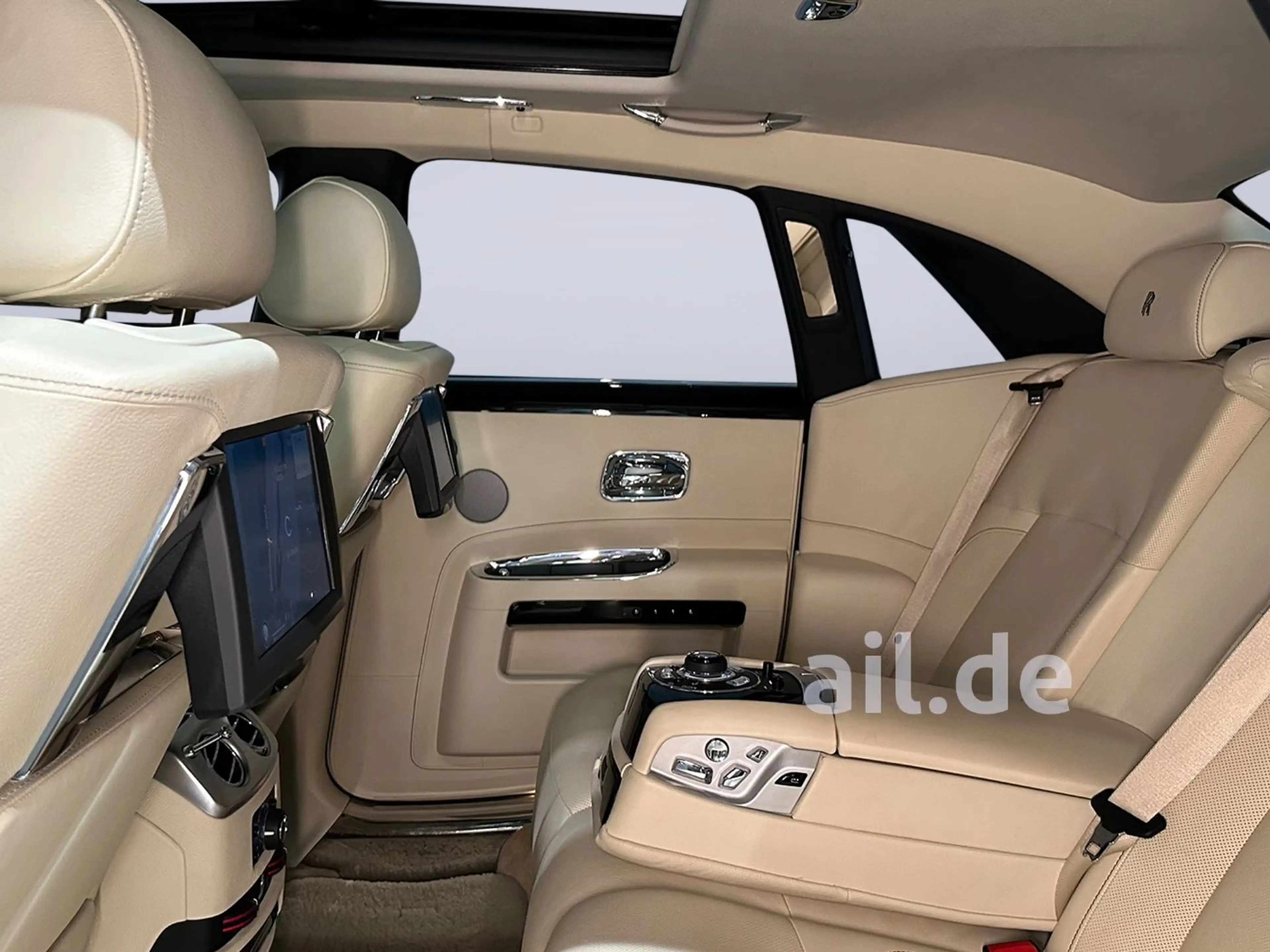 Rolls-Royce Ghost EWB 6.6 V12 Automatik — photo 6