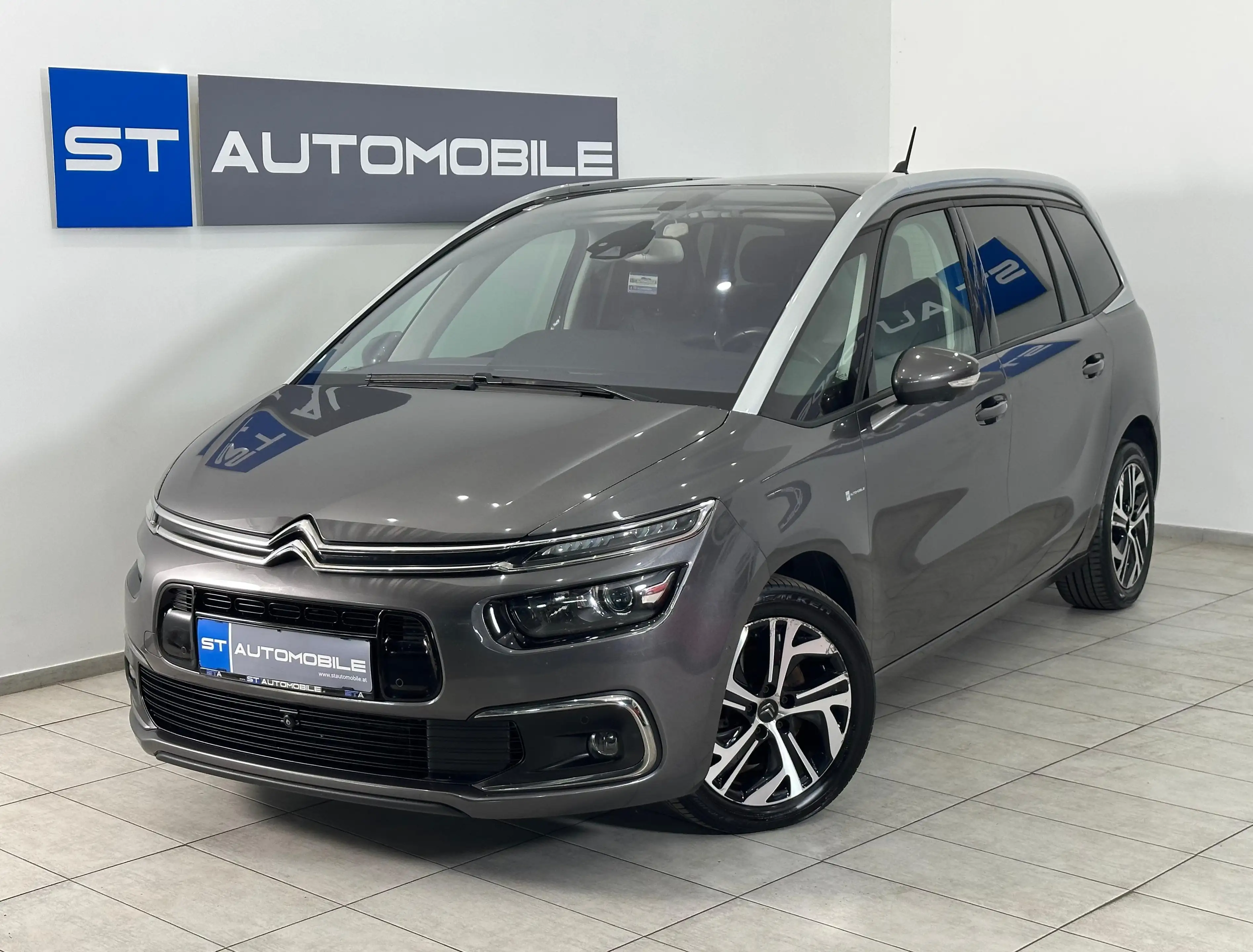 Citroen Grand C4 SpaceTourer Shine Aut. // 7-SITZER // PANORAMADACH // XENON //