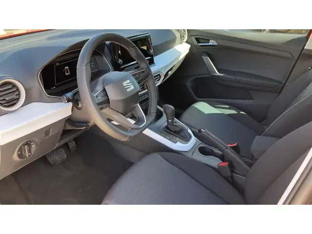 Seat Arona view 9