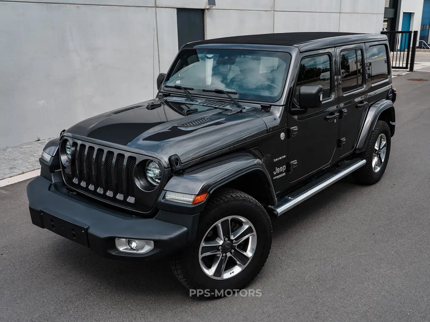 Jeep Wrangler 2.2 MultiJet II Sahara EDITION | CABRIO SOFT TOP Gris - 2