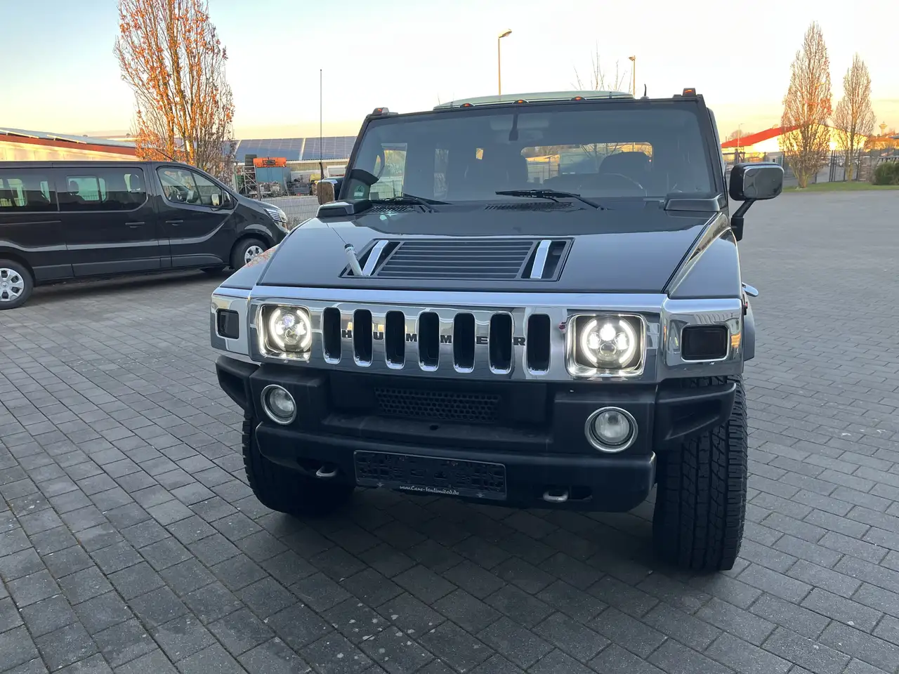 HUMMER H2
