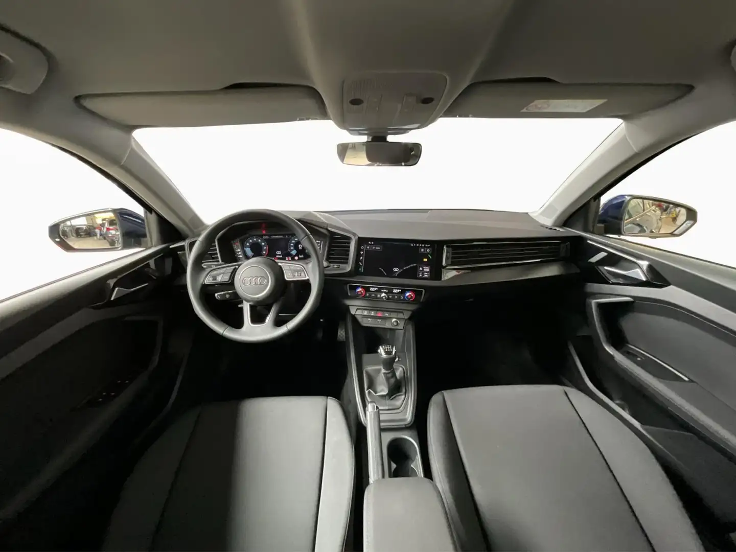 Audi A1 AllStreet+30TFSI+Navi+BVM Bleu - 2