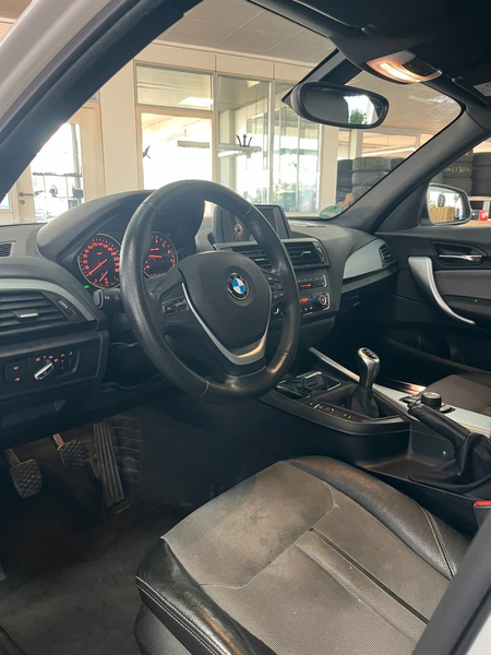 BMW 116 i Urban Line PDC Sitzheizung Bluetooth 1.HD — photo 12