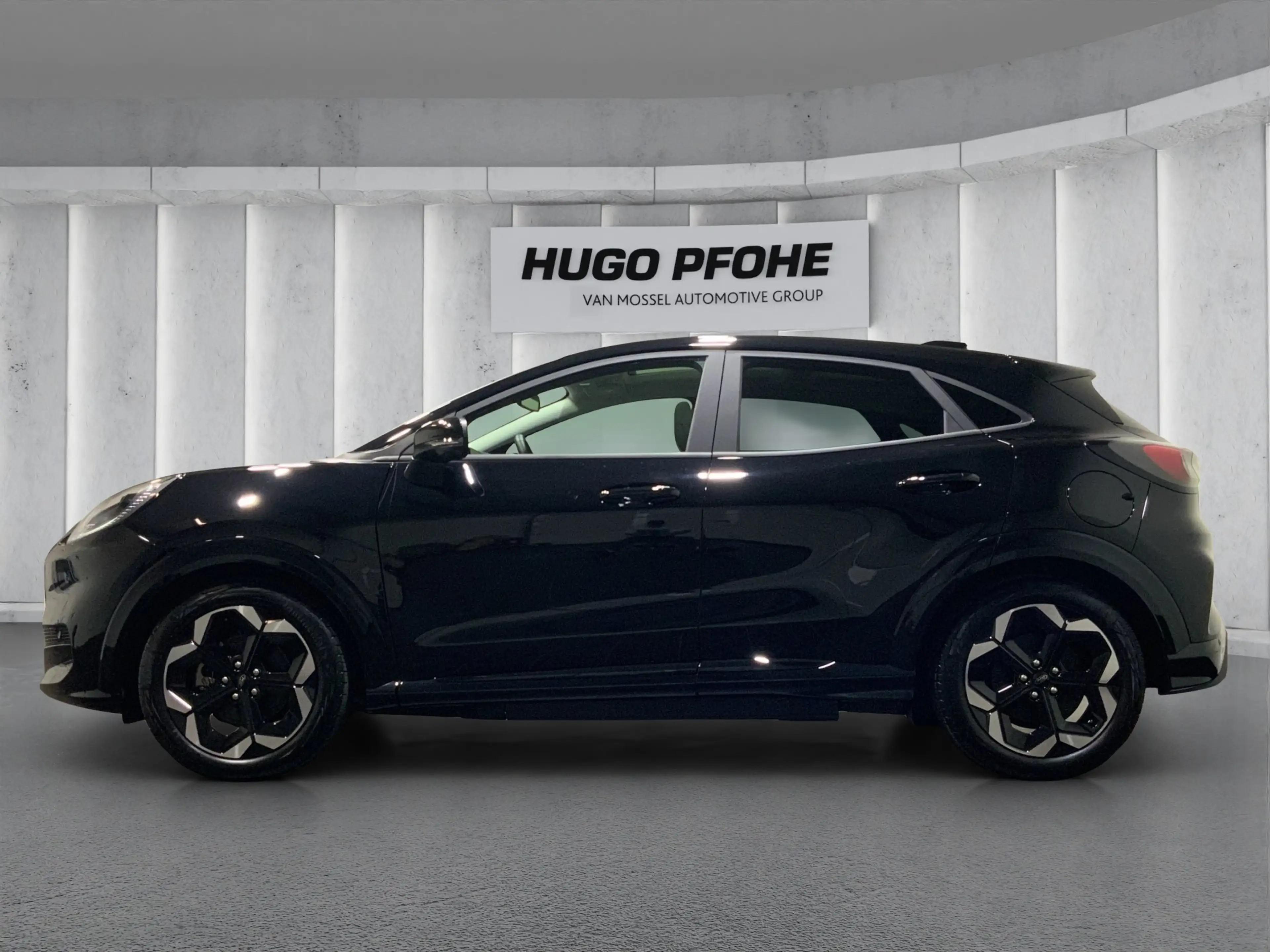 Ford Puma Gen-E Premium 46.8 kWh — photo 2