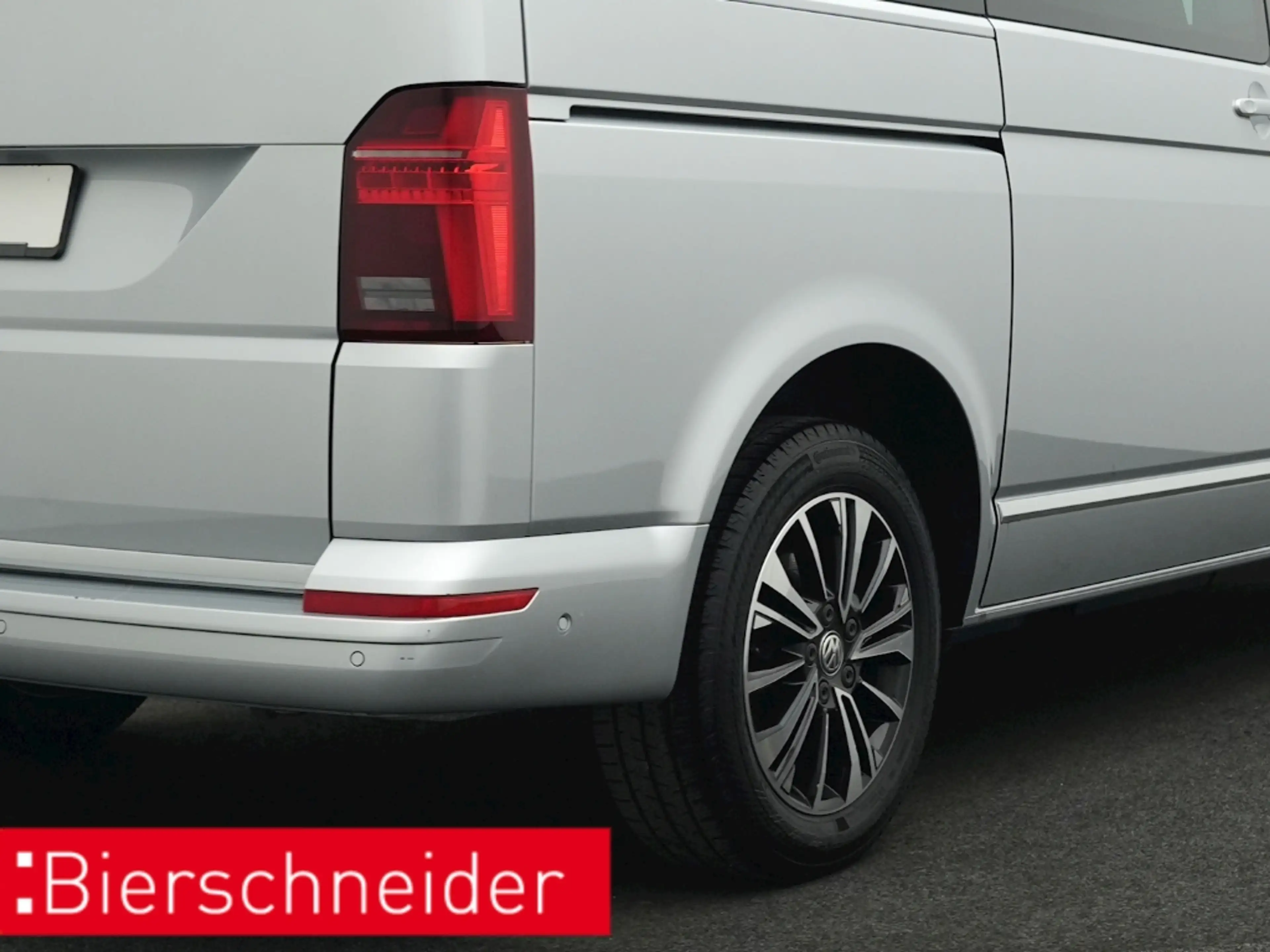 Volkswagen T6.1 Multivan 2.0 TDI DSG 4Mo. Comfortline AHK NAVI ACC LED ALU — photo 25
