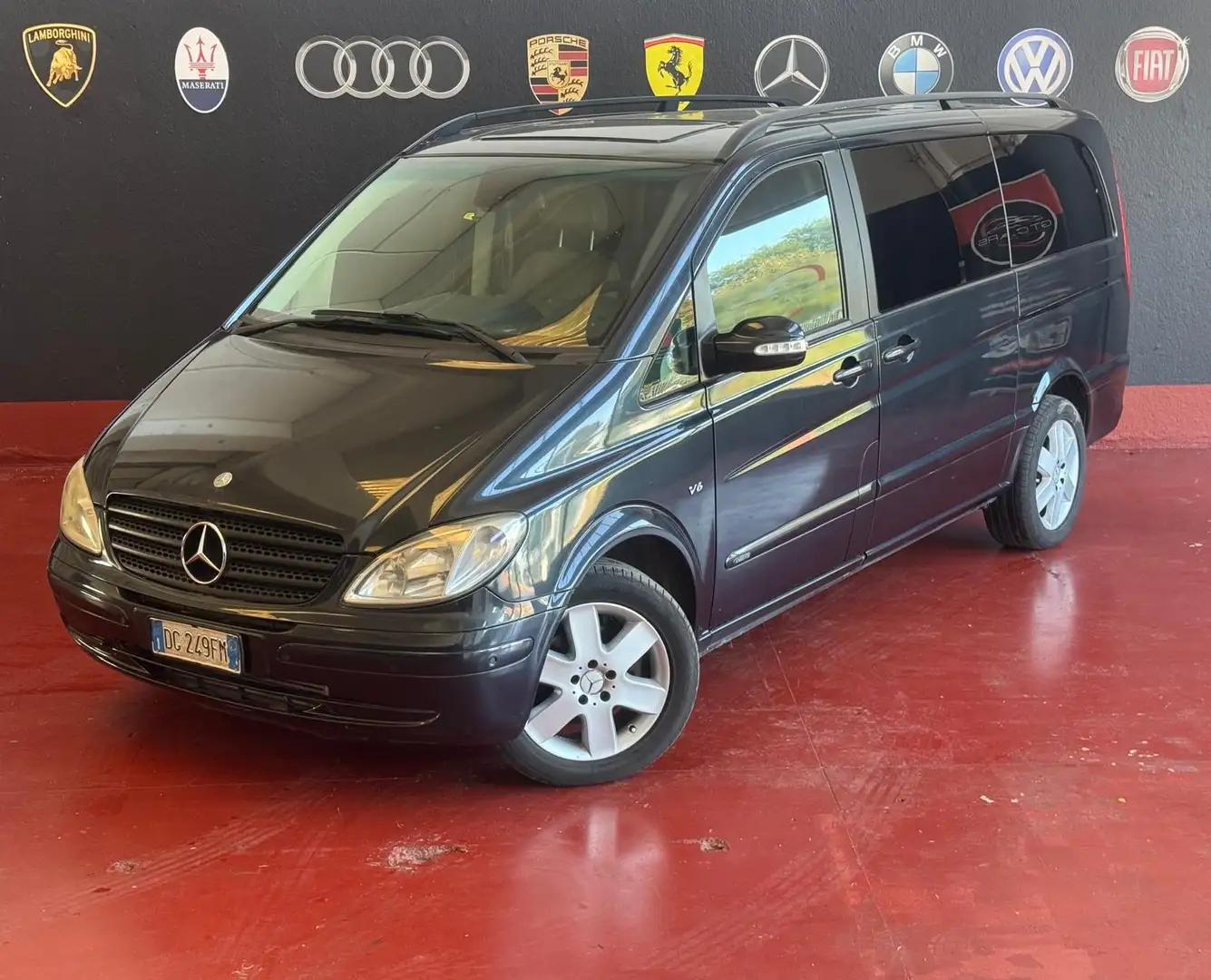 Mercedes-Benz Vito Vito 3.0 8 POSTI 120 CDI aut. PC-SL Kombi Long Nero - 1