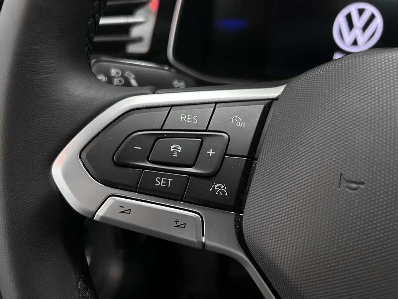 Volkswagen Jetta снимка Volkswagen Jetta