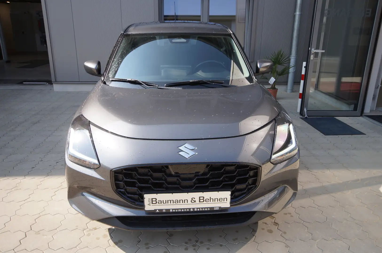 Suzuki Swift 1.2 Hybrid MT Club Grijs - 2