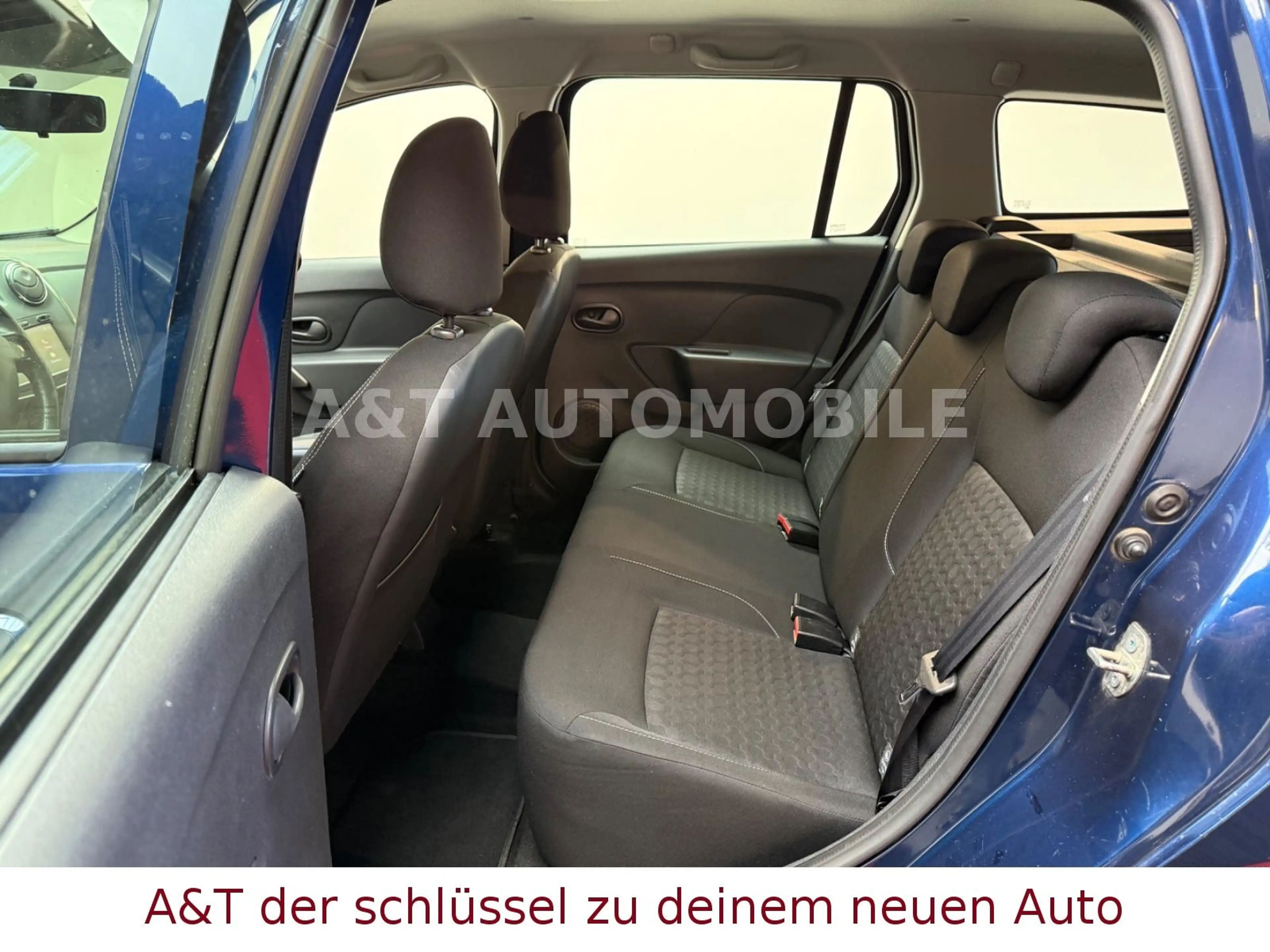 Dacia Logan MCV II Kombi Prestige.1HAND.KLIMA.NAVI.AHK — photo 14