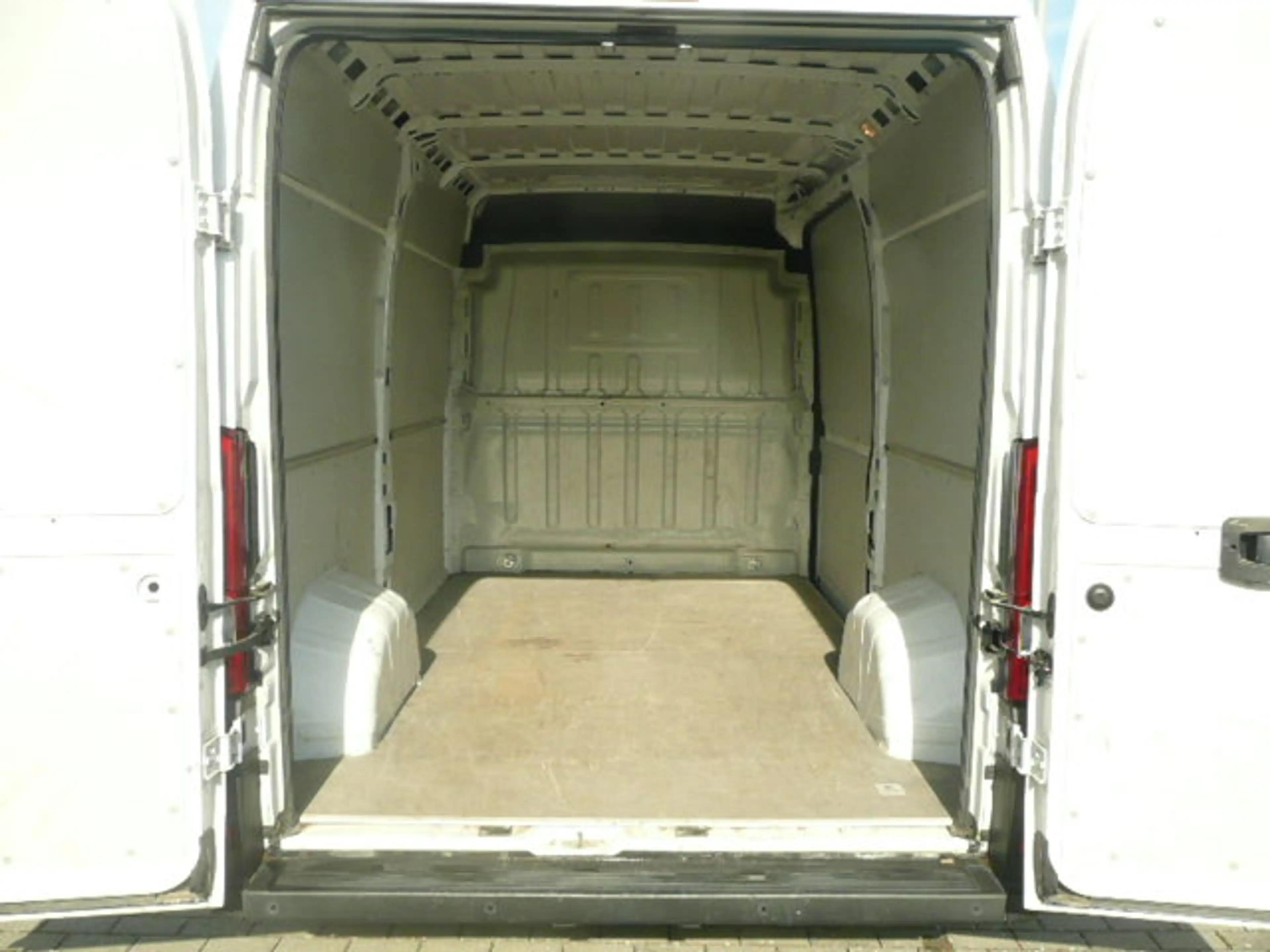 Fiat Ducato Hochr.-Ka 33 120 L2H2 27060Km Klima Tempo — photo 7