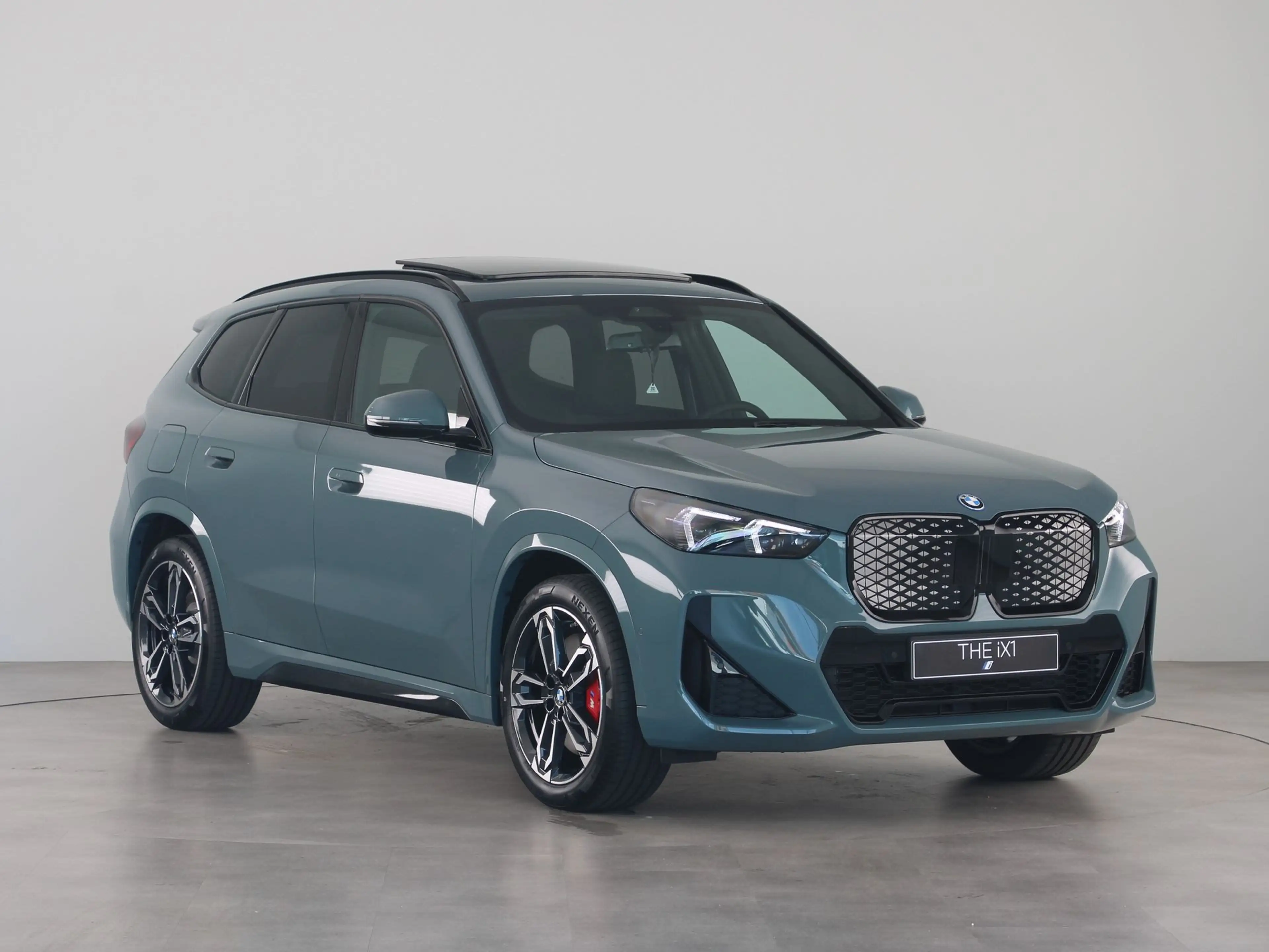 BMW iX1 eDrive20 67 kWh — photo 3
