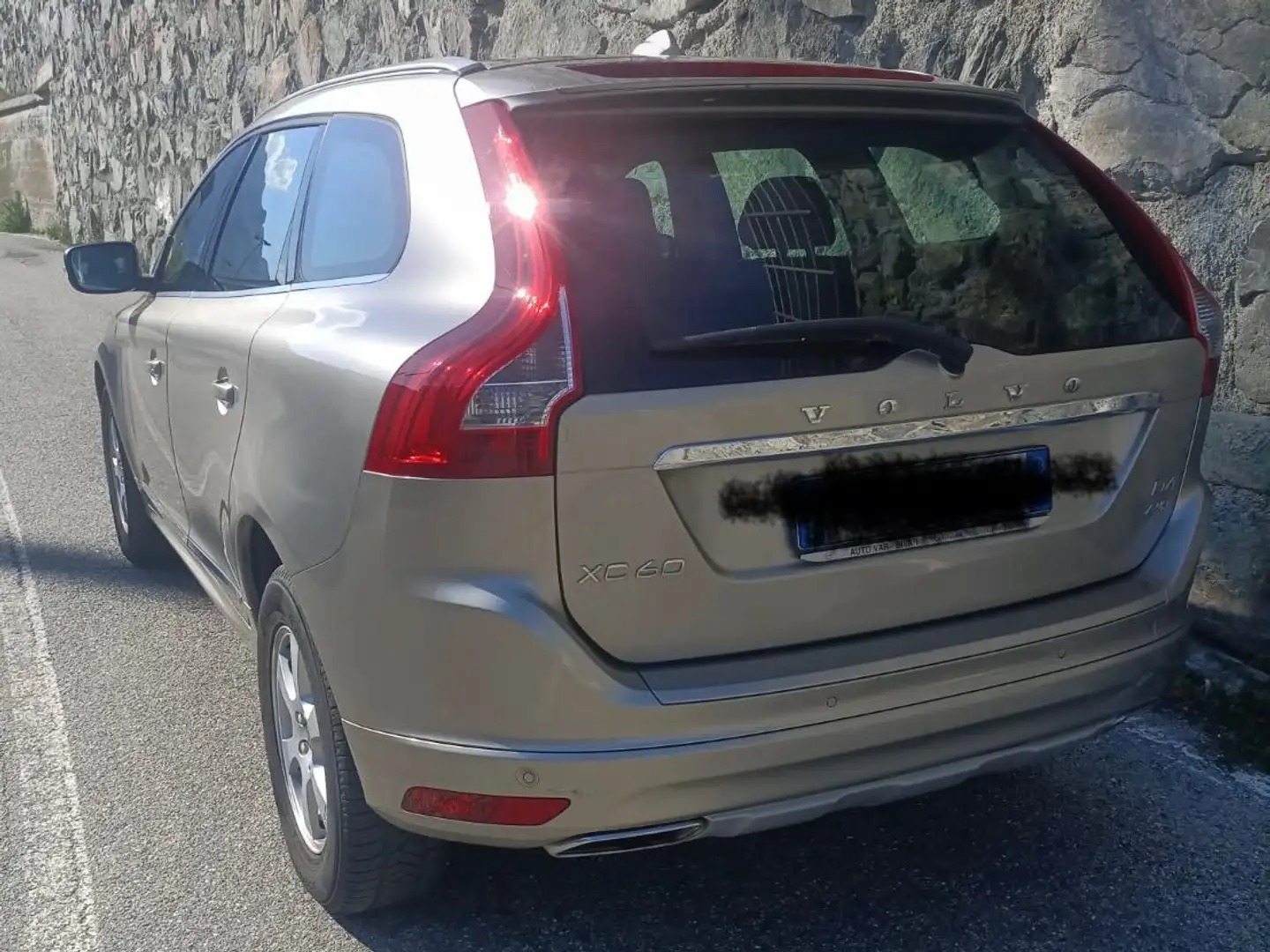 Volvo XC60 XC60 2.4 d4 Summum awd 190cv geartronic Grigio - 2