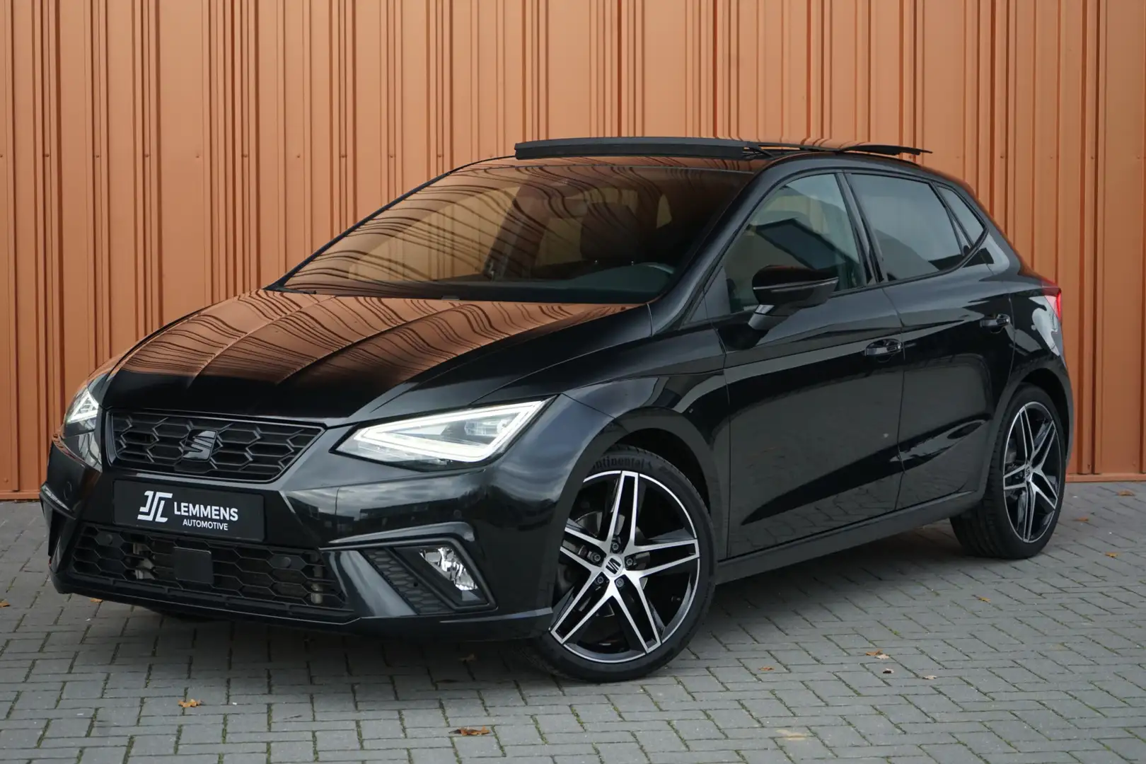 SEAT Ibiza 1.0 TSI FR BLACK EDITION DSG 110PK Panodak Virtual Noir - 1