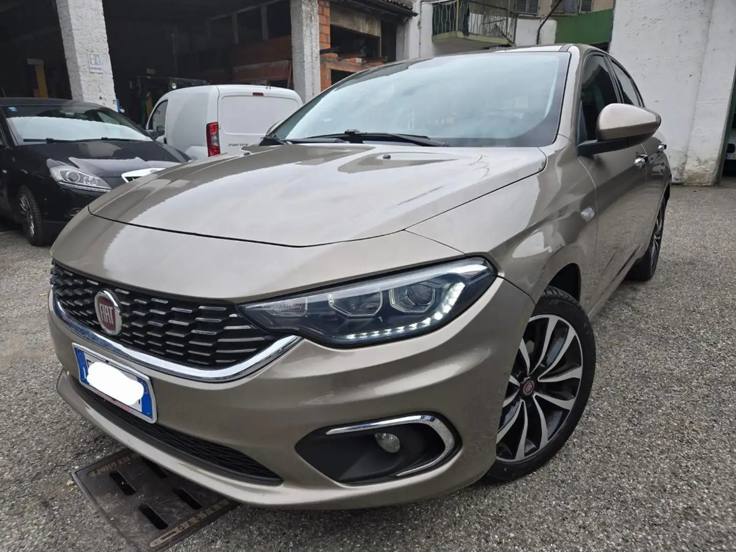 Fiat Tipo 1.6 Mjt S&S DCT 5 porte S-Design Bronzo - 1