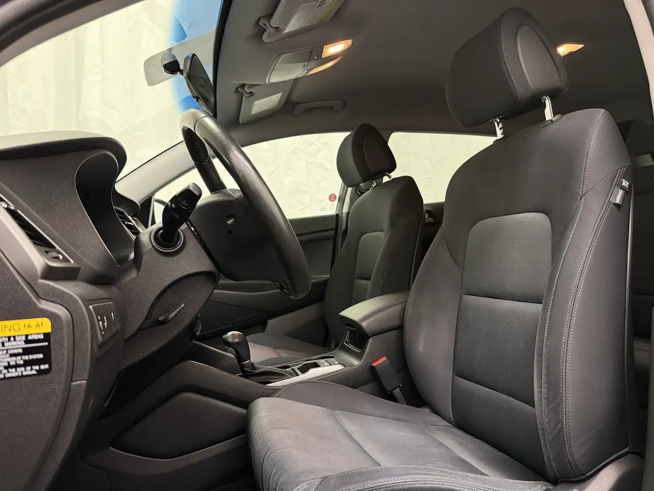 Hyundai TUCSON photo Hyundai TUCSON