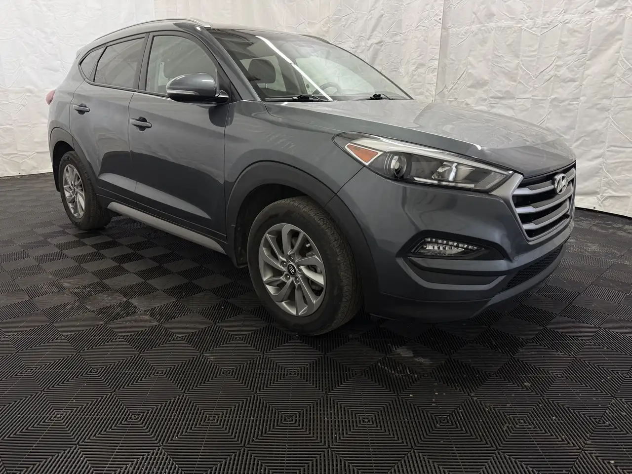 Hyundai TUCSON photo Hyundai TUCSON