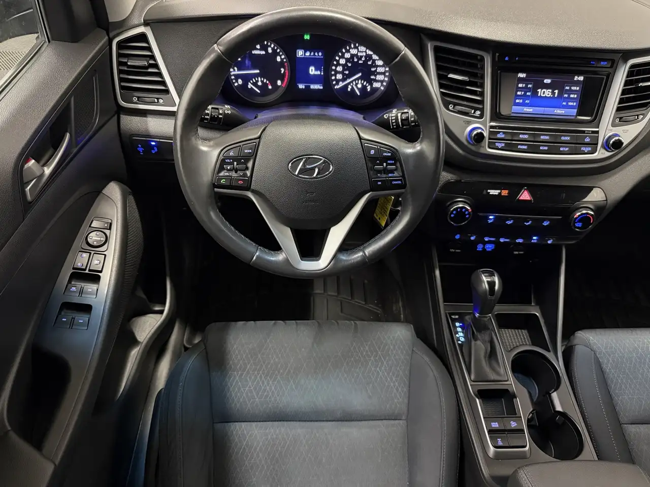 Hyundai TUCSON photo Hyundai TUCSON