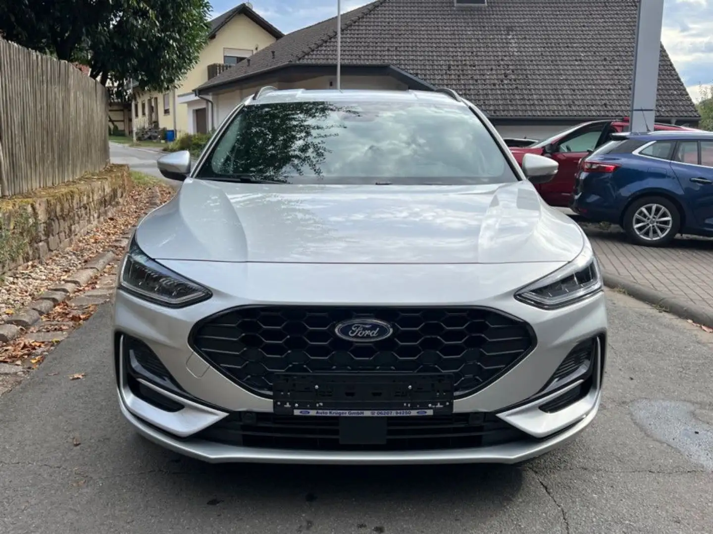 Ford Focus Turnier ST-Line X*FACELIFT*KAMERA*SYNC4 Silber - 2