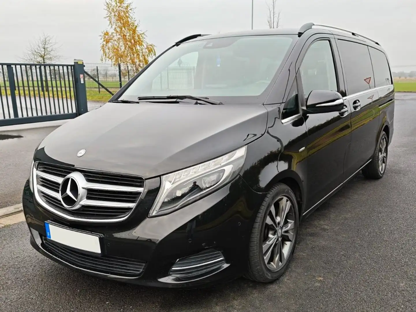 Mercedes-Benz V V 220 d  AVANTGARDE EDITION lang PANORAMA LED Schwarz - 1