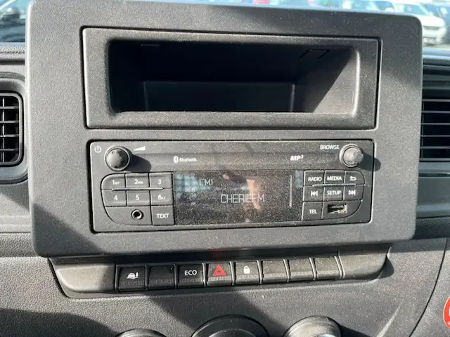 Renault Master view 9
