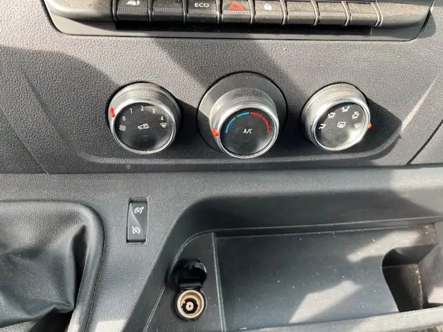 Renault Master view 10