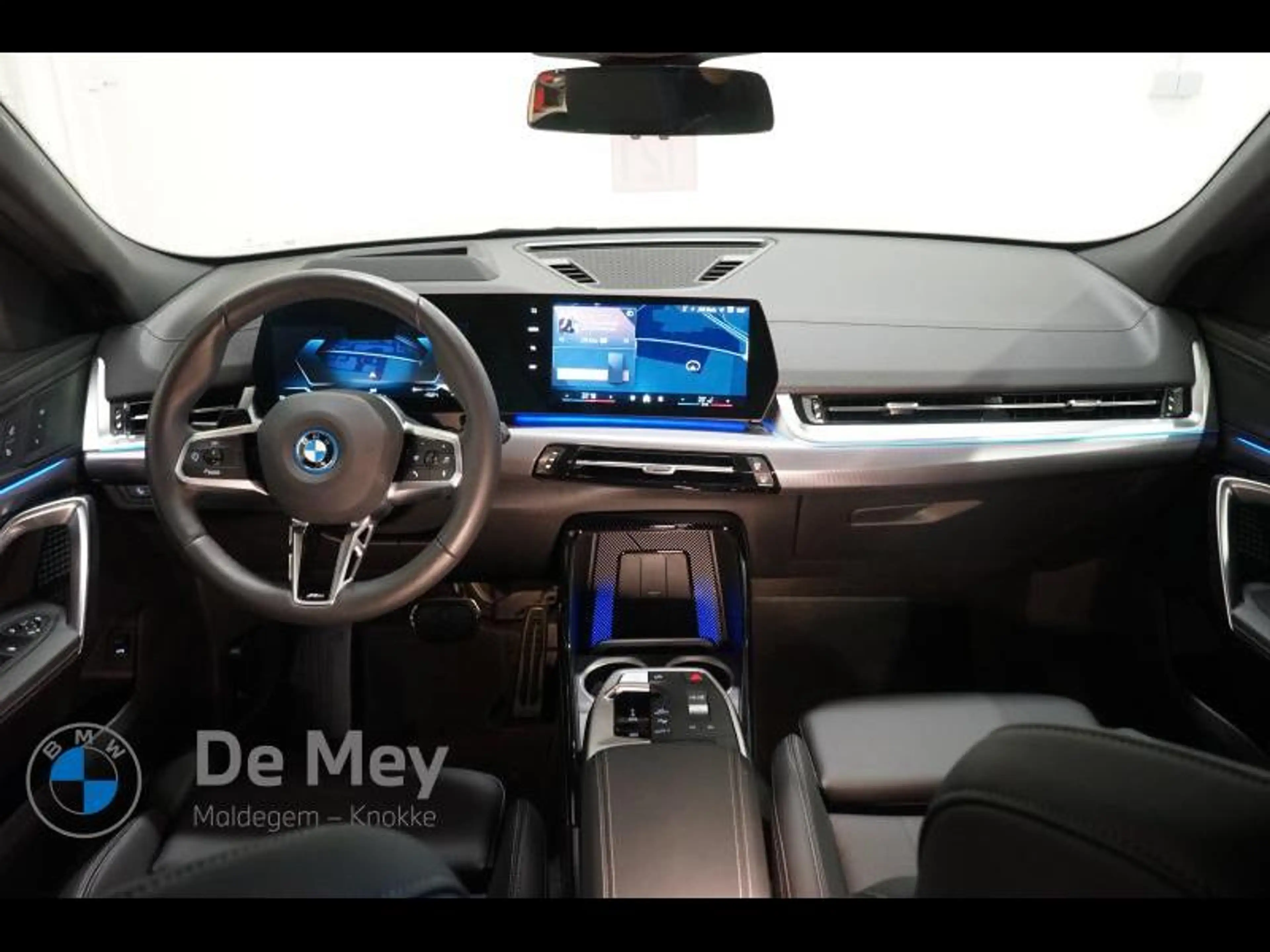BMW iX2 iX2 xDrive30 — photo 6