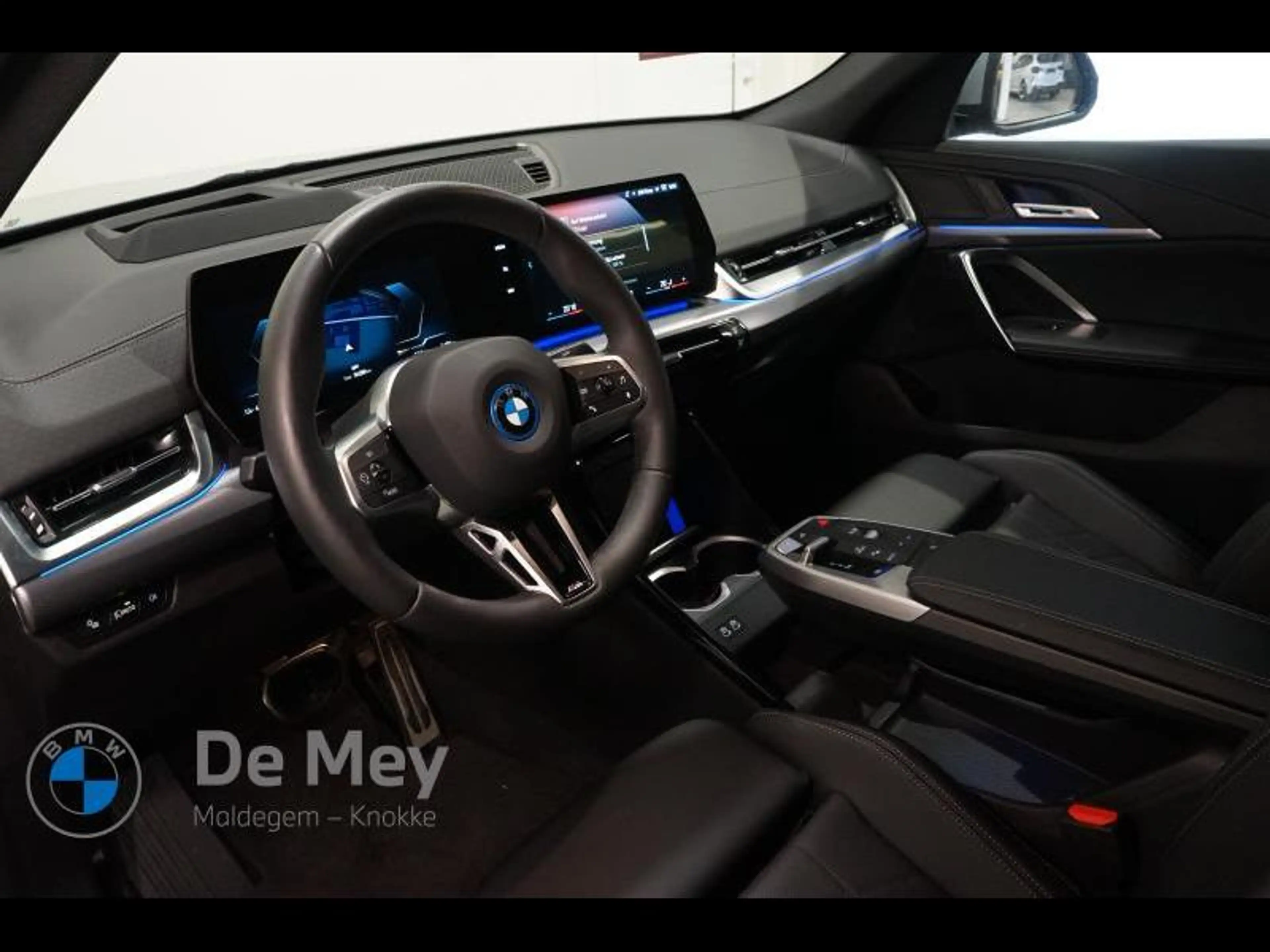 BMW iX2 iX2 xDrive30 — photo 5