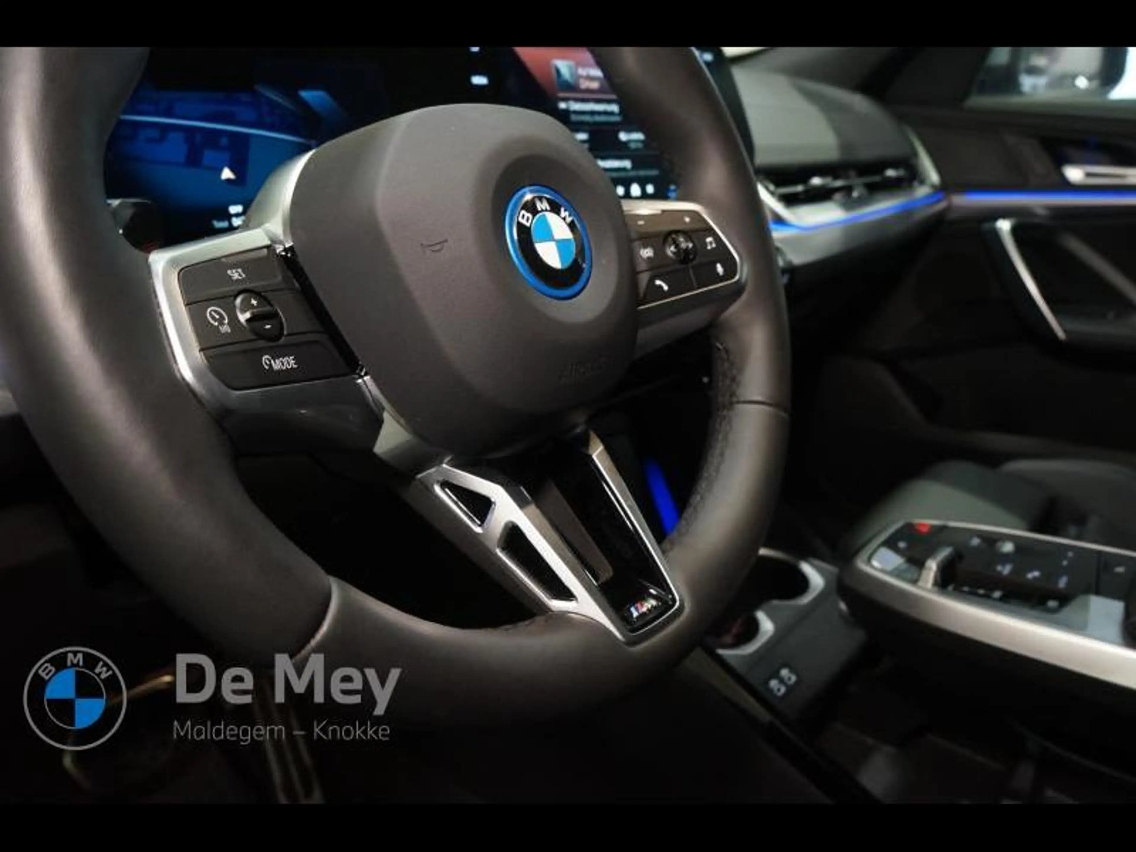 BMW iX2 iX2 xDrive30 — photo 7