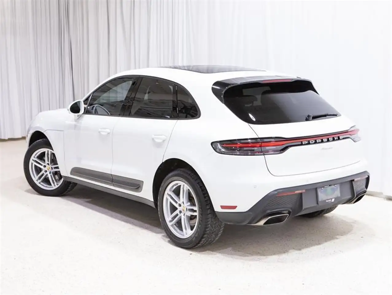 Porsche Macan снимка Porsche Macan