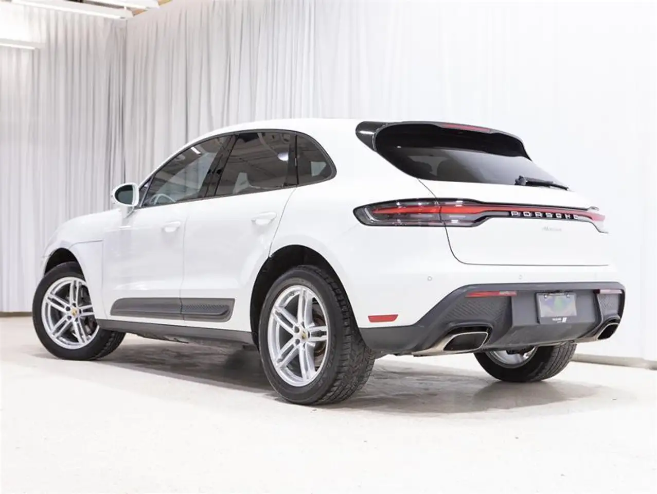 Porsche Macan снимка Porsche Macan