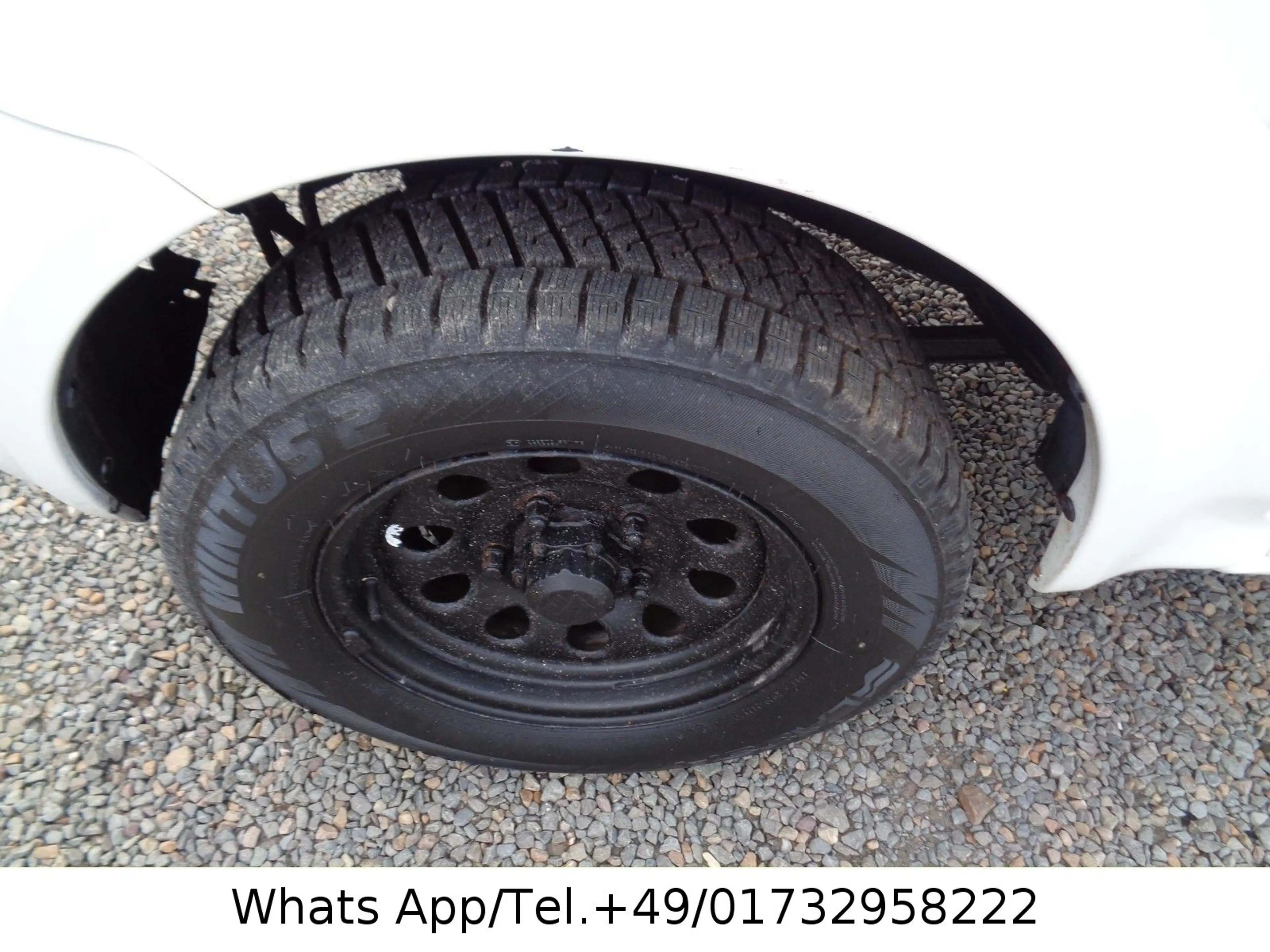 Suzuki Jimny 1.3 4WD Club"Tüv 11/26" — photo 10