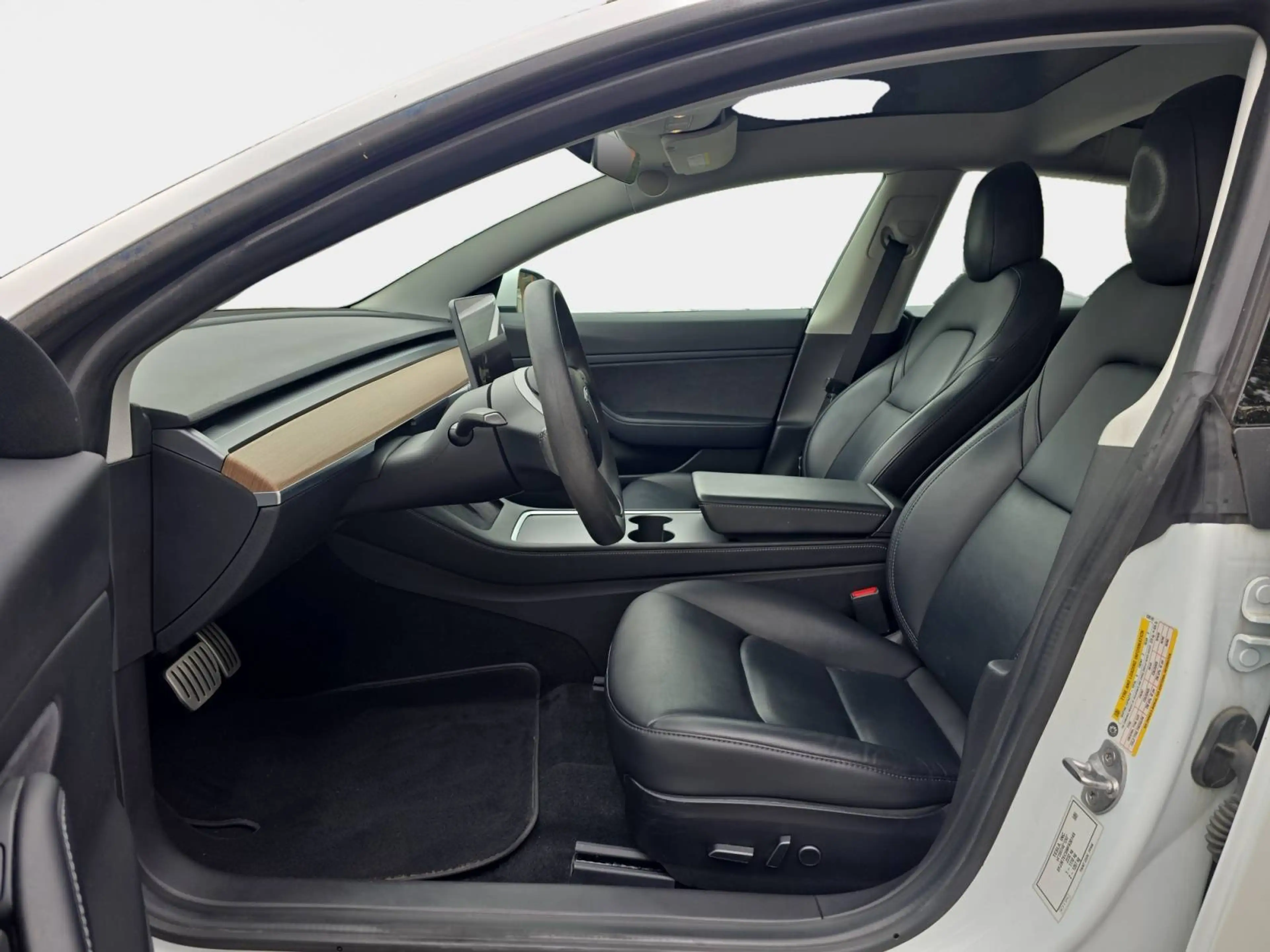 Tesla Model 3 Model 3 Performance — photo 9