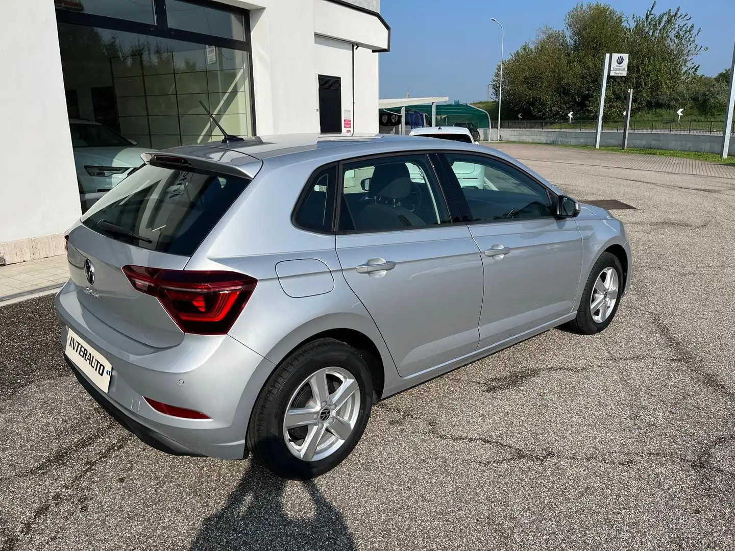 Volkswagen Polo VI 2022 1.0 tsi Life 95cv Argento - 2