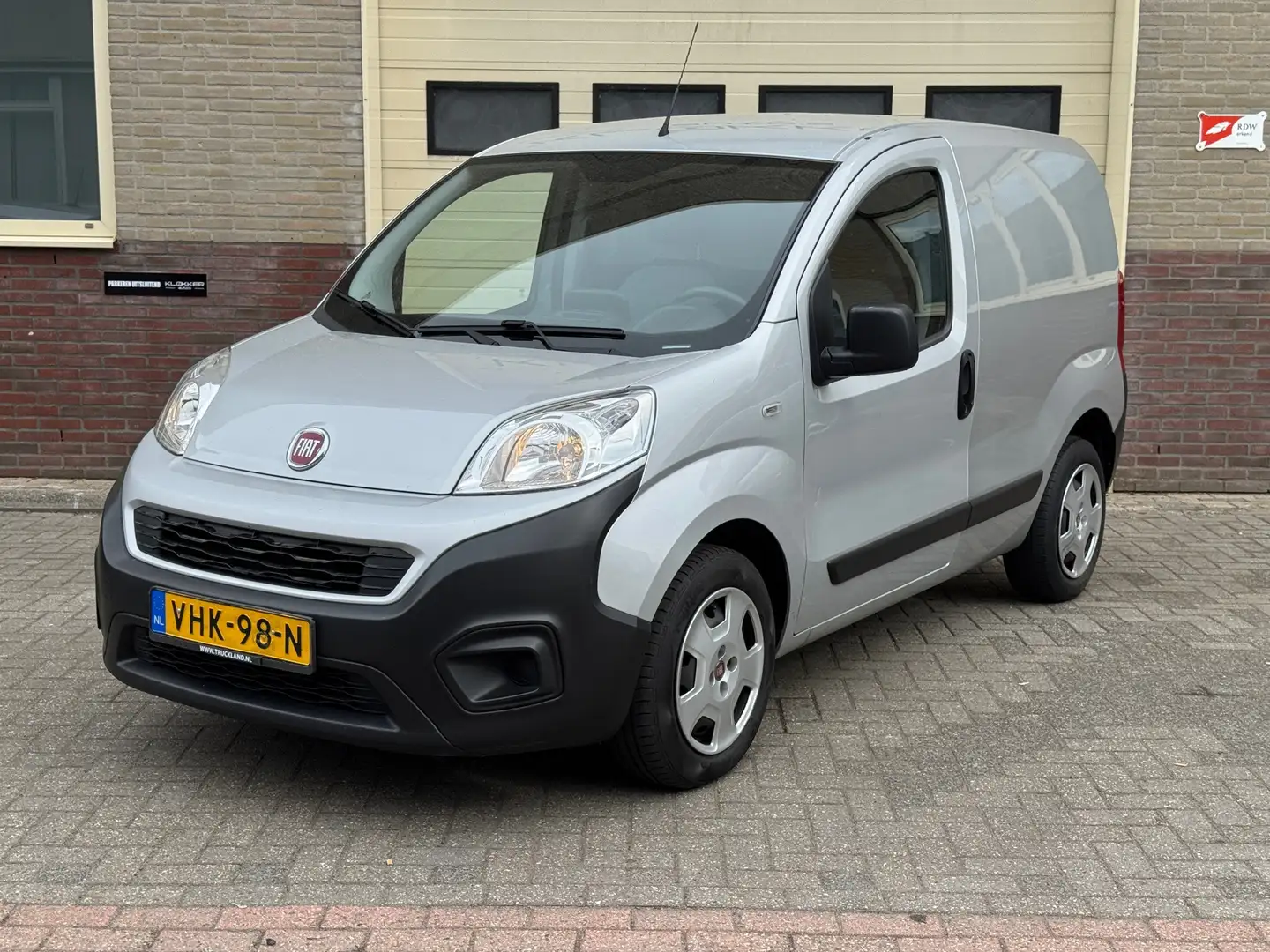 Fiat Fiorino 1.3 MJ SX Airco | Cruise | Schuifdeur | Navi Gris - 1