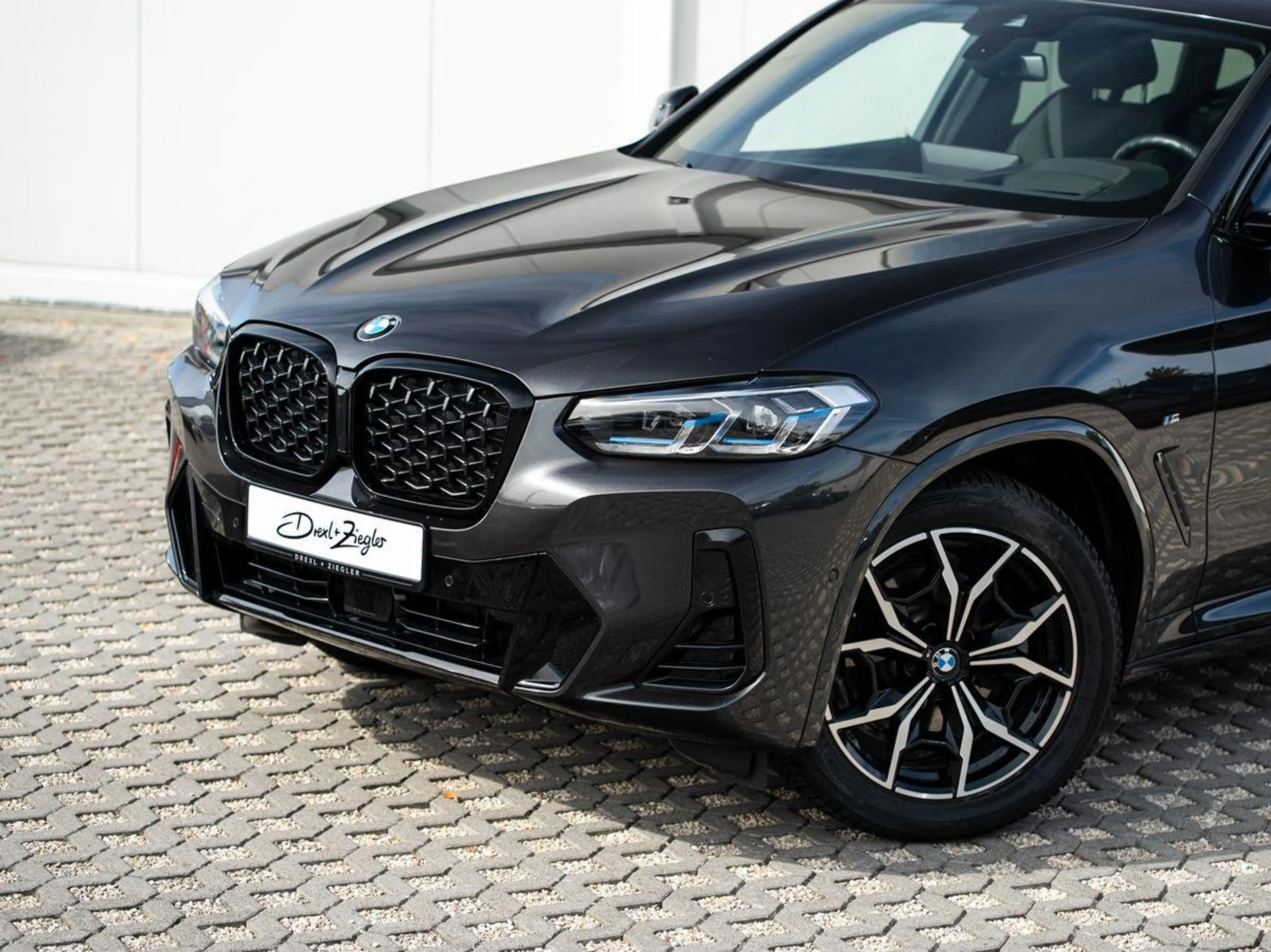 BMW X4 xDrive20d M-Sport AHK PANO ACC Laser HuD KoZg — photo 4