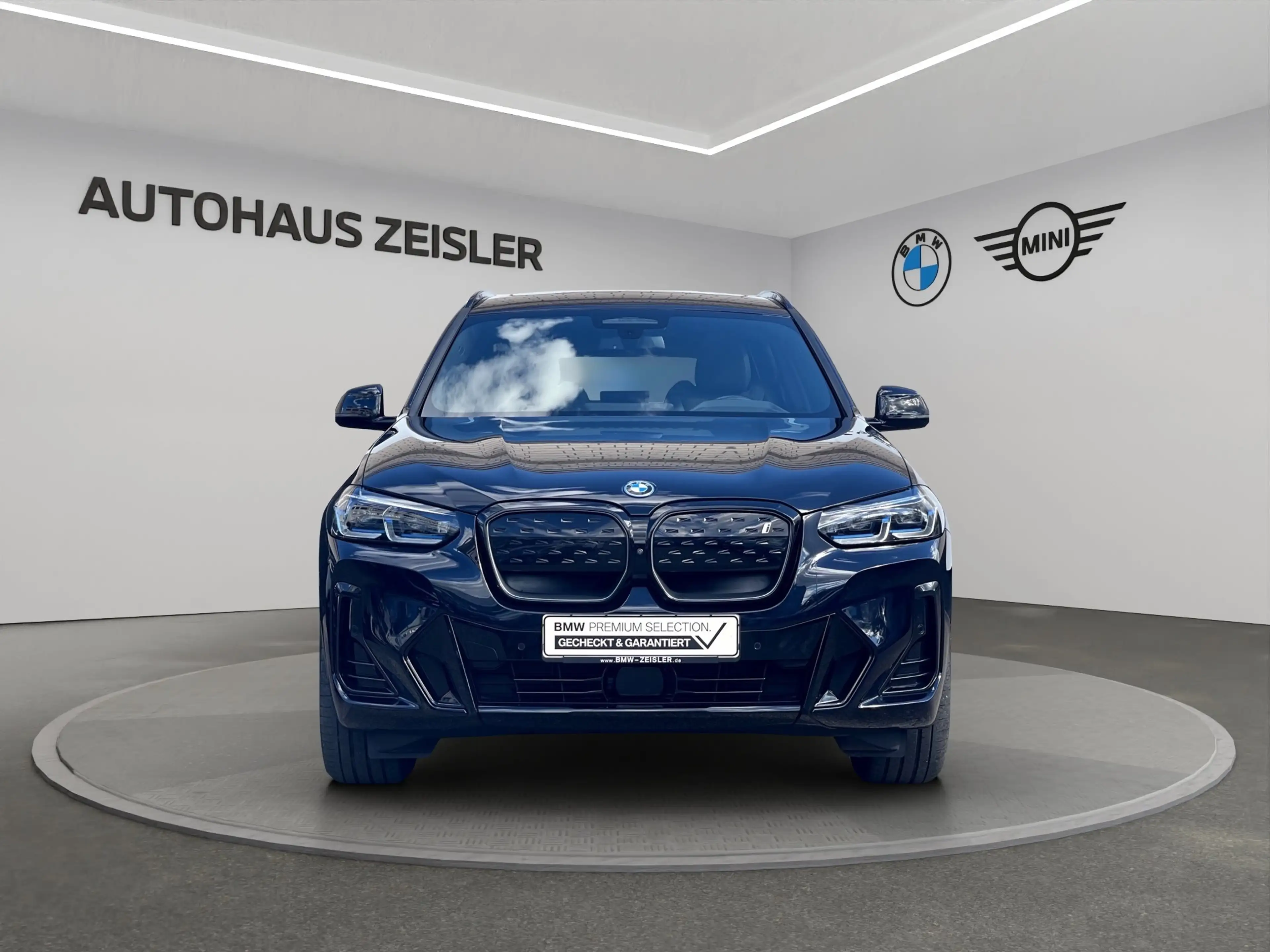 BMW iX3 M Sport — photo 5