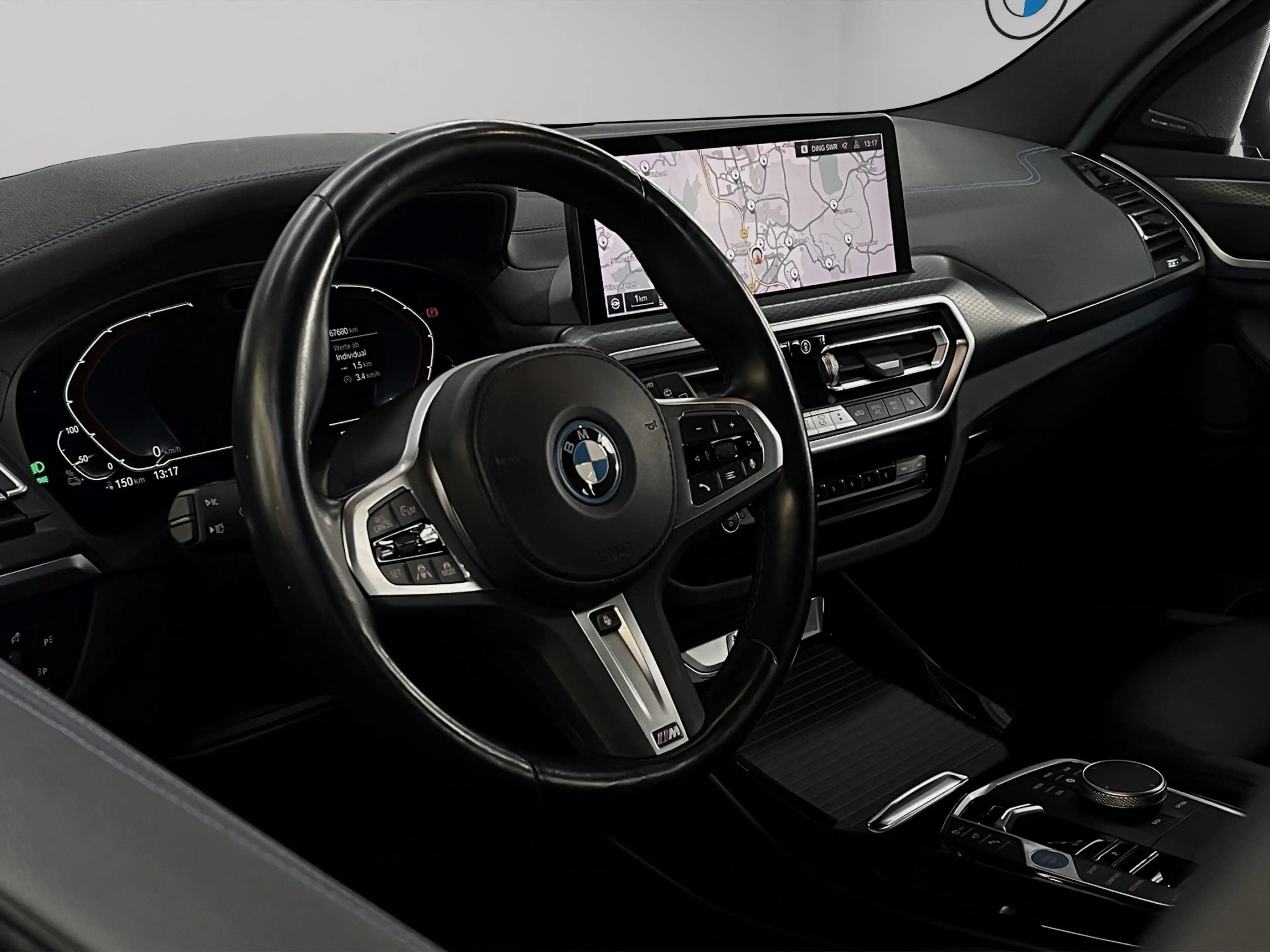 BMW iX3 M Sport — photo 7