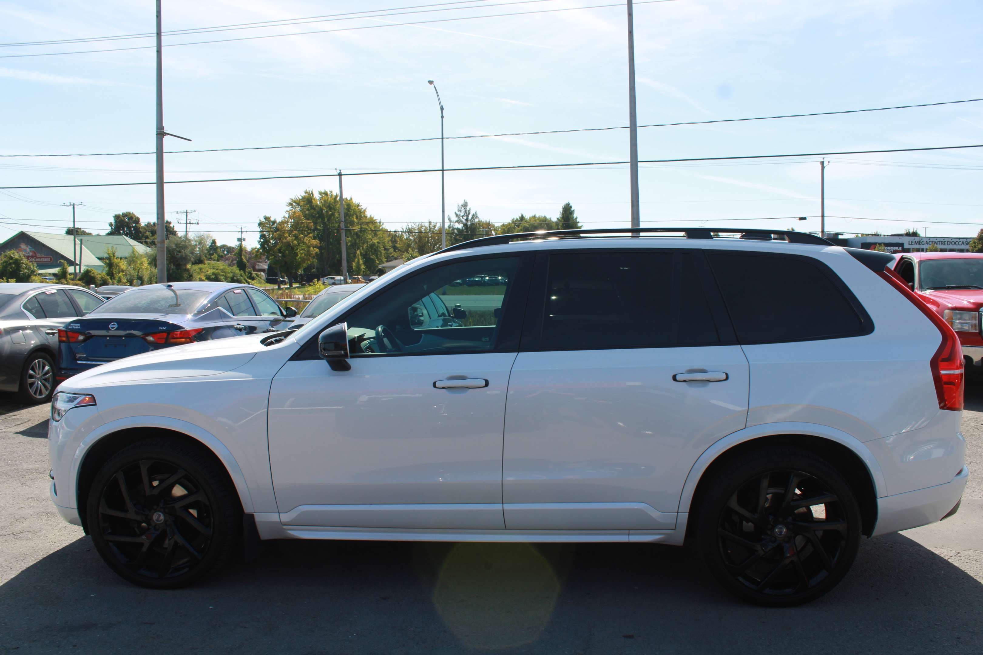 2018 Volvo XC90 T6 AWD Momentum, NAVIGATION, CUIR, MAGS, A/C alt 3