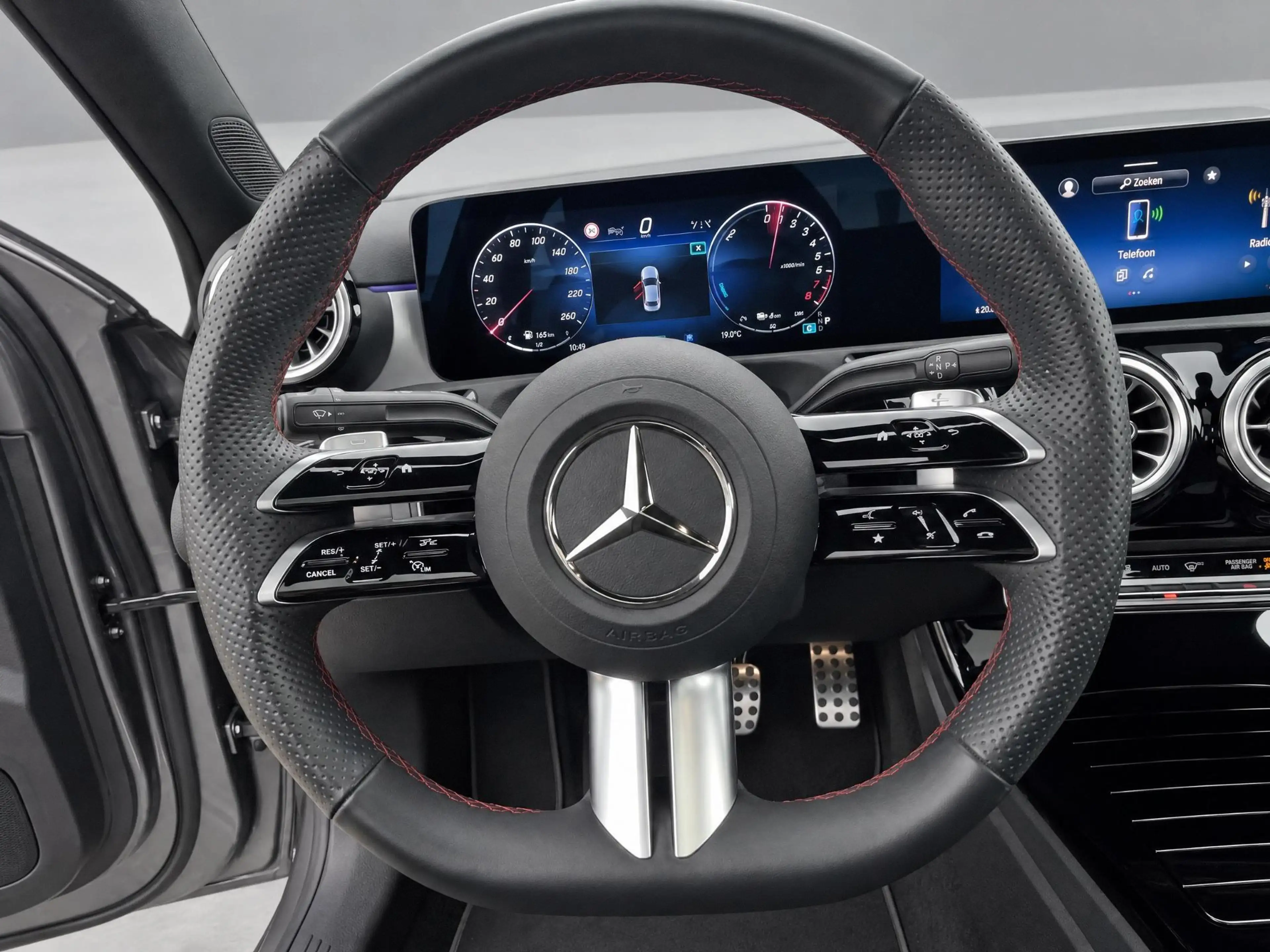 Mercedes-Benz A 250 e AMG | Trekhaak | Panoramadak — photo 9