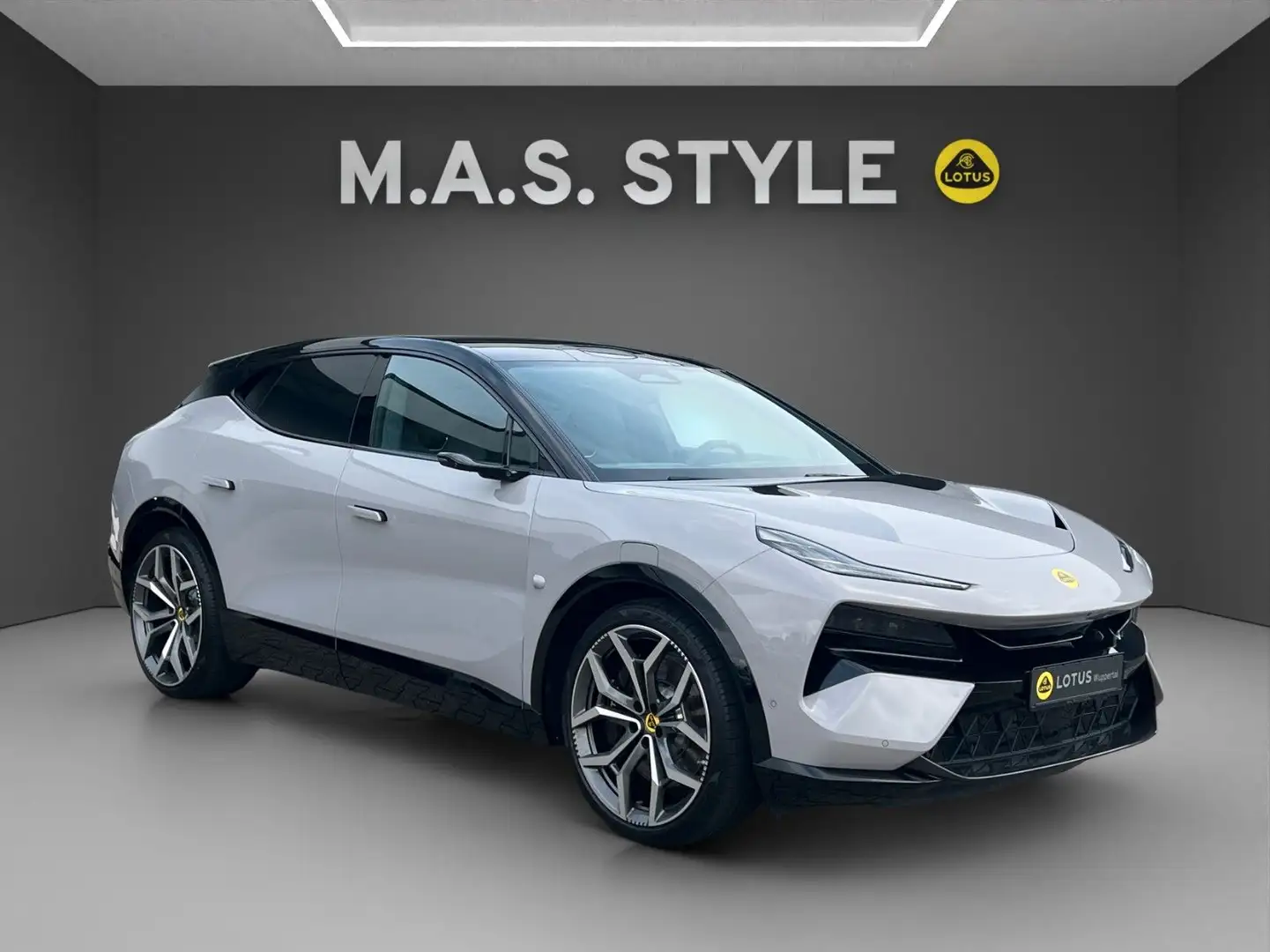 Lotus Eletre R Lotus Wuppertal Grau - 2